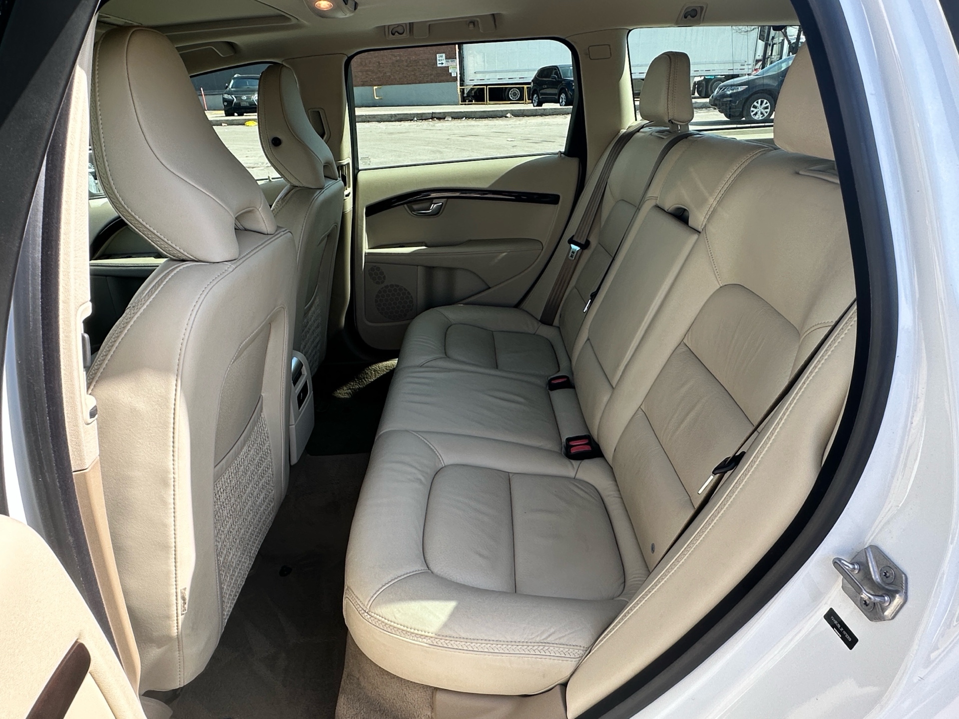 /klautosales/2014-Volvo-XC70-858536054409349.jpg