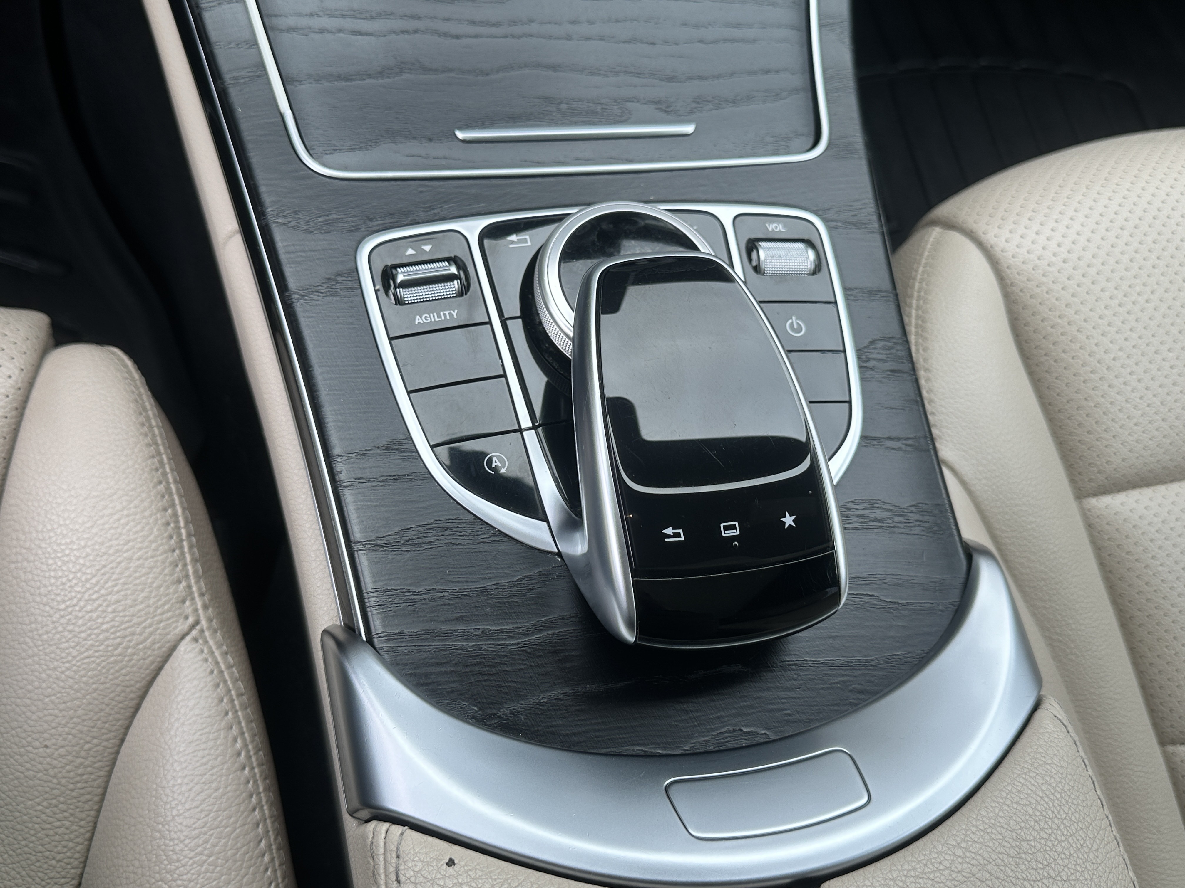 /klautosales/2015-Mercedes-Benz-C-Class-5844627835916789.jpg