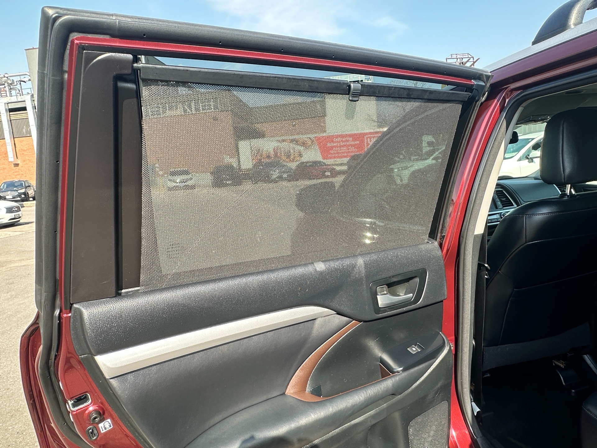 /klautosales/2015-Toyota-Highlander-8412481453175986.jpg