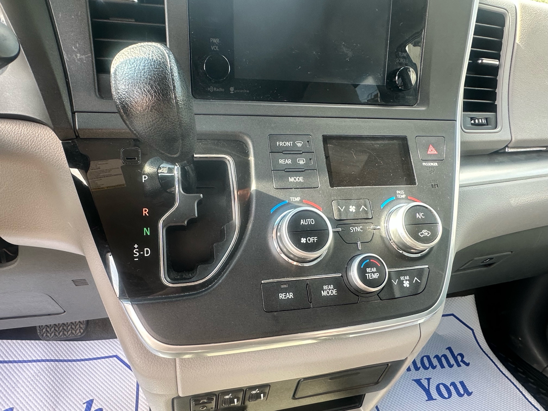 /klautosales/2015-Toyota-Sienna-34291830293621683.jpg