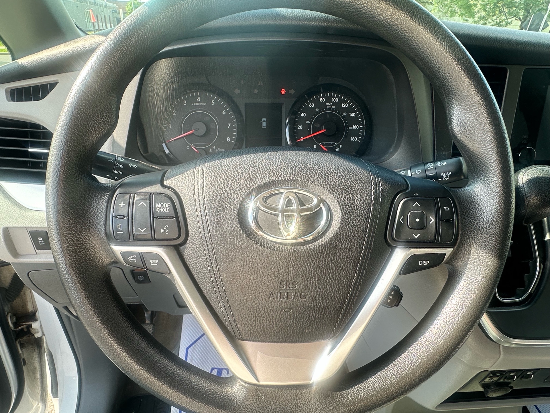 /klautosales/2015-Toyota-Sienna-4339946584585046.jpg