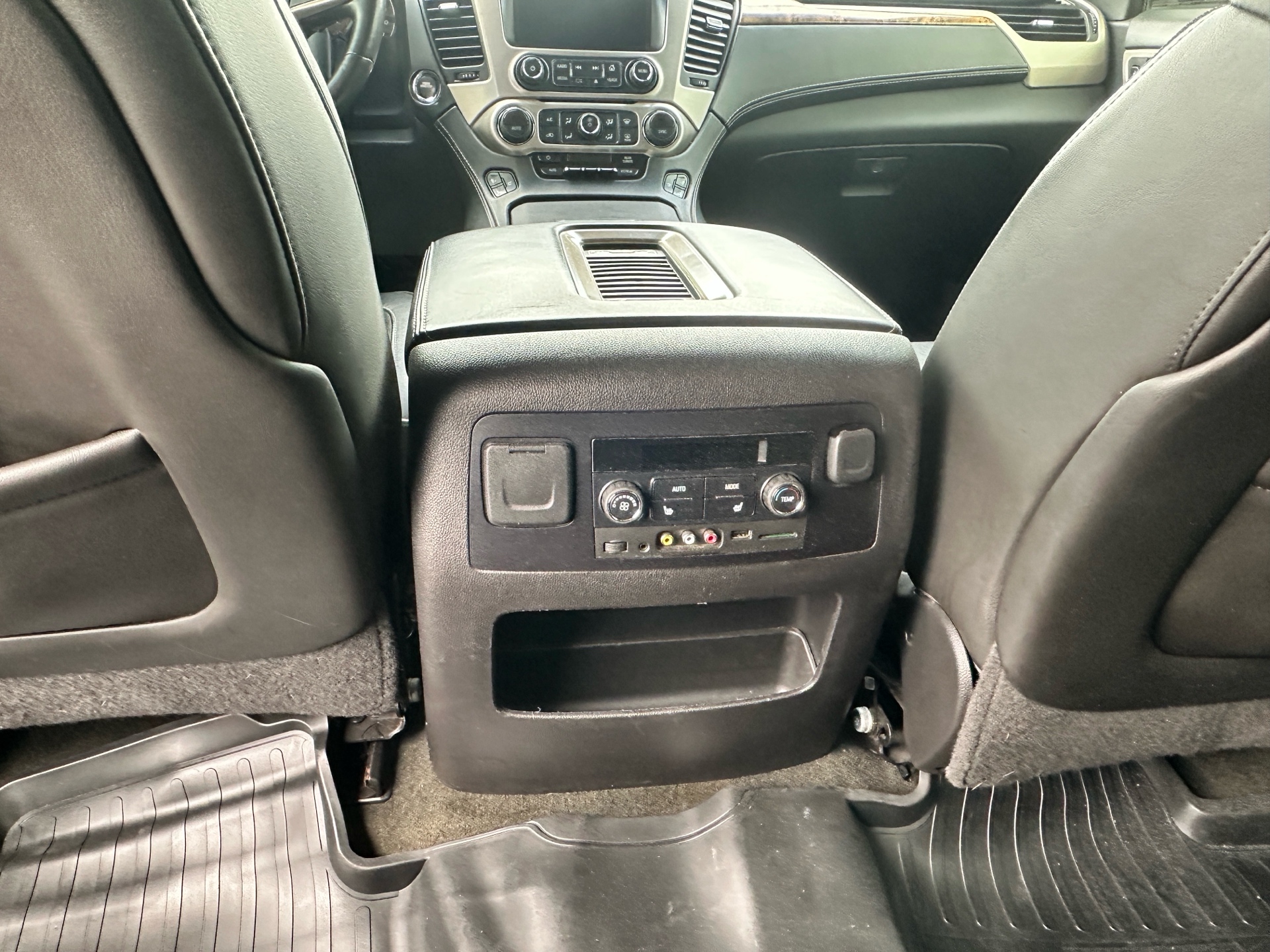 /klautosales/2016-GMC-YukonXL-13849609853402045.jpg