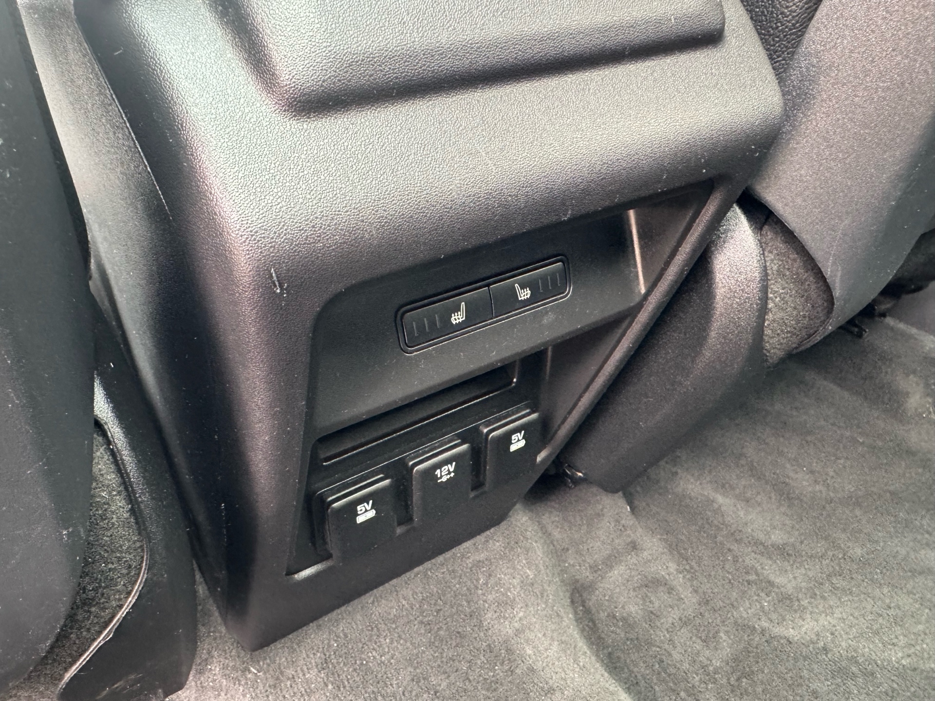 /klautosales/2016-LandRover-DiscoverySport-25198666199273756.jpg