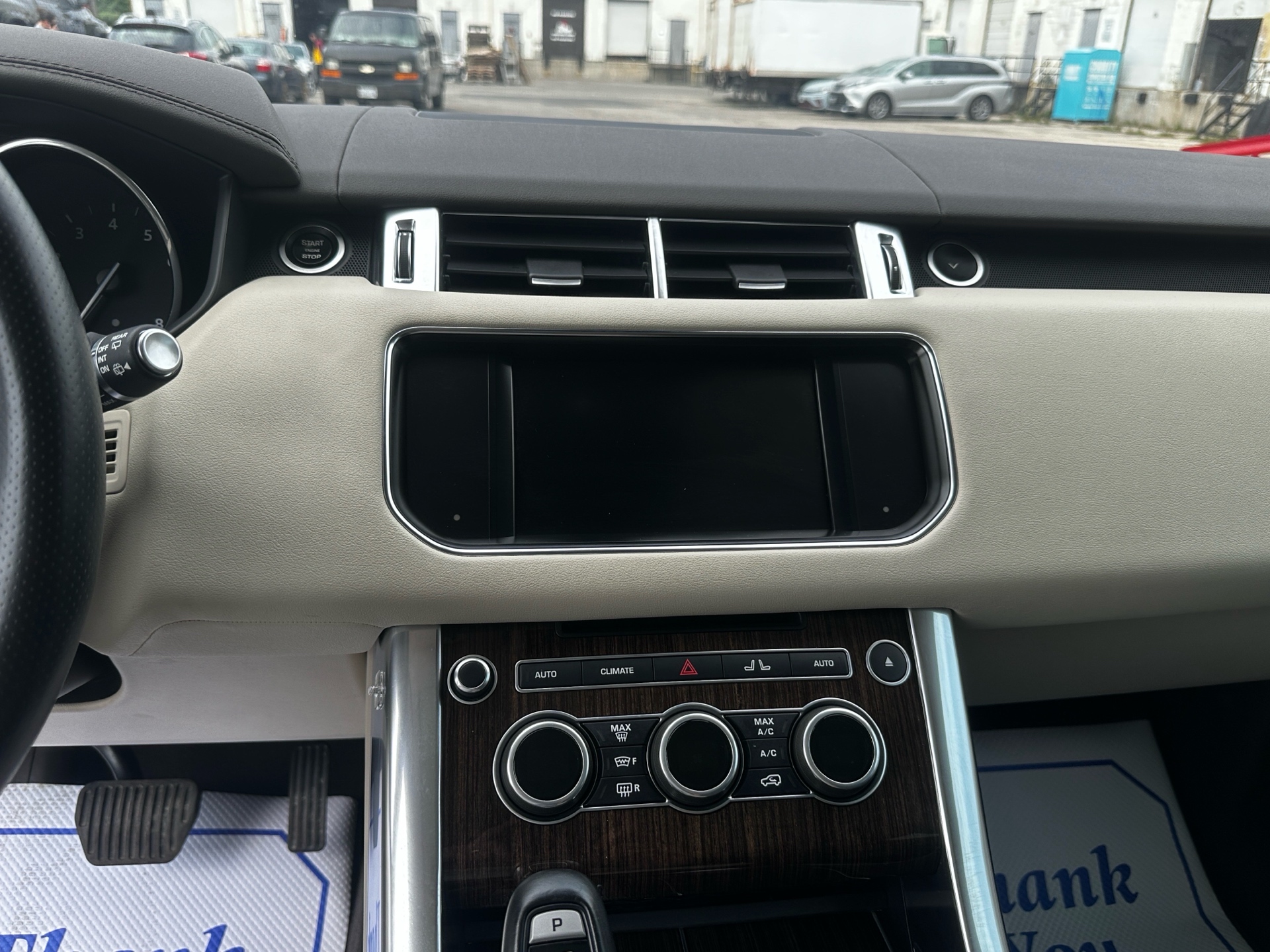 /klautosales/2016-LandRover-RangeRover-17525747809431058.jpg