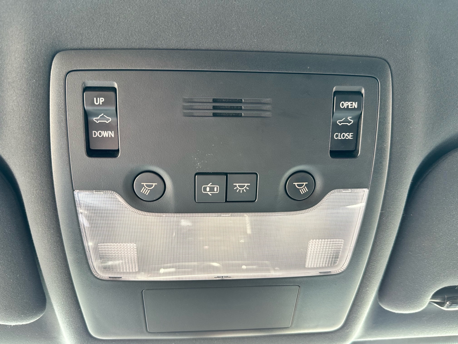 /klautosales/2016-Lexus-IS-1087634235956001.jpg