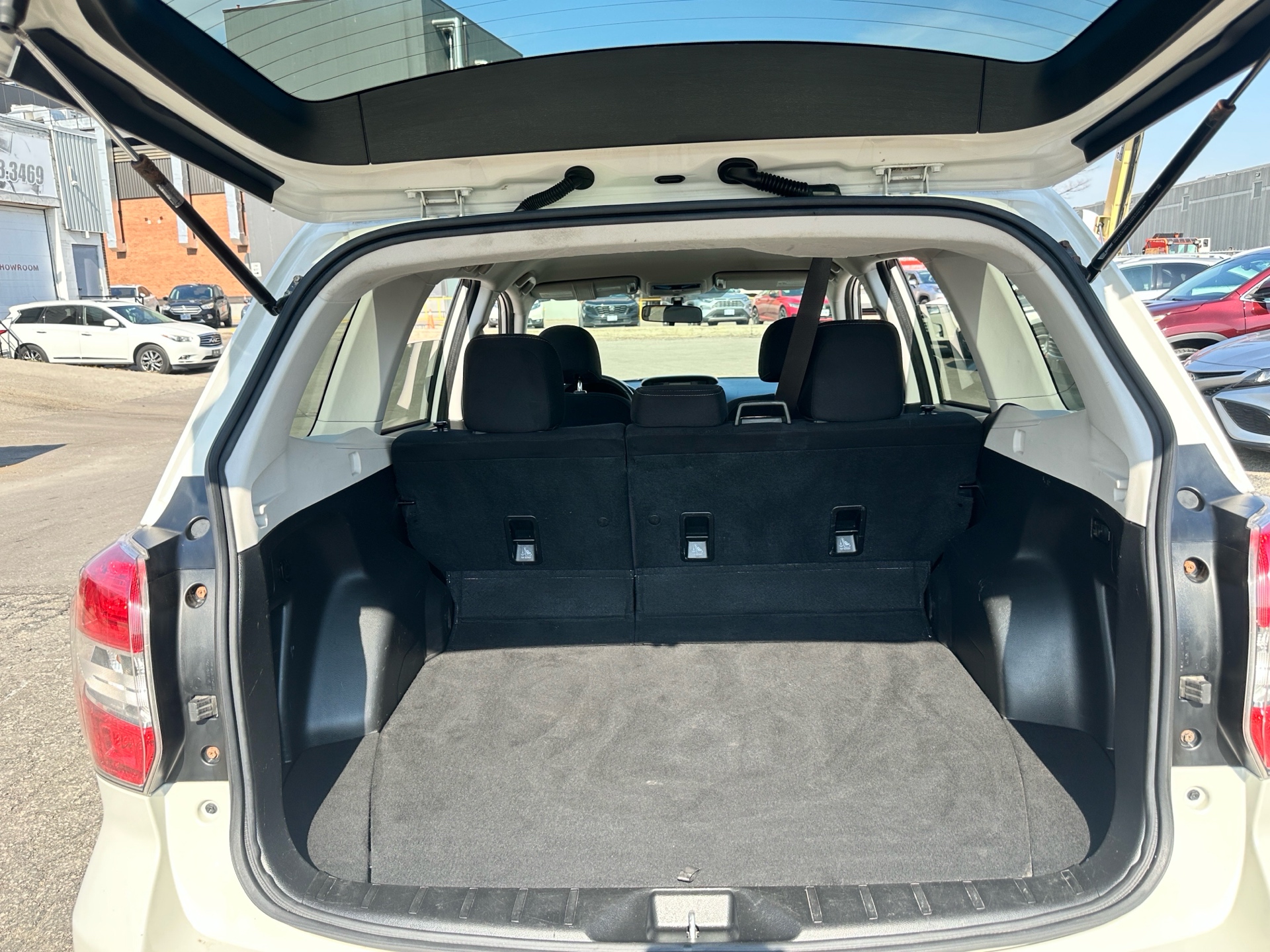 /klautosales/2016-Subaru-Forester-44161802743519485.jpg