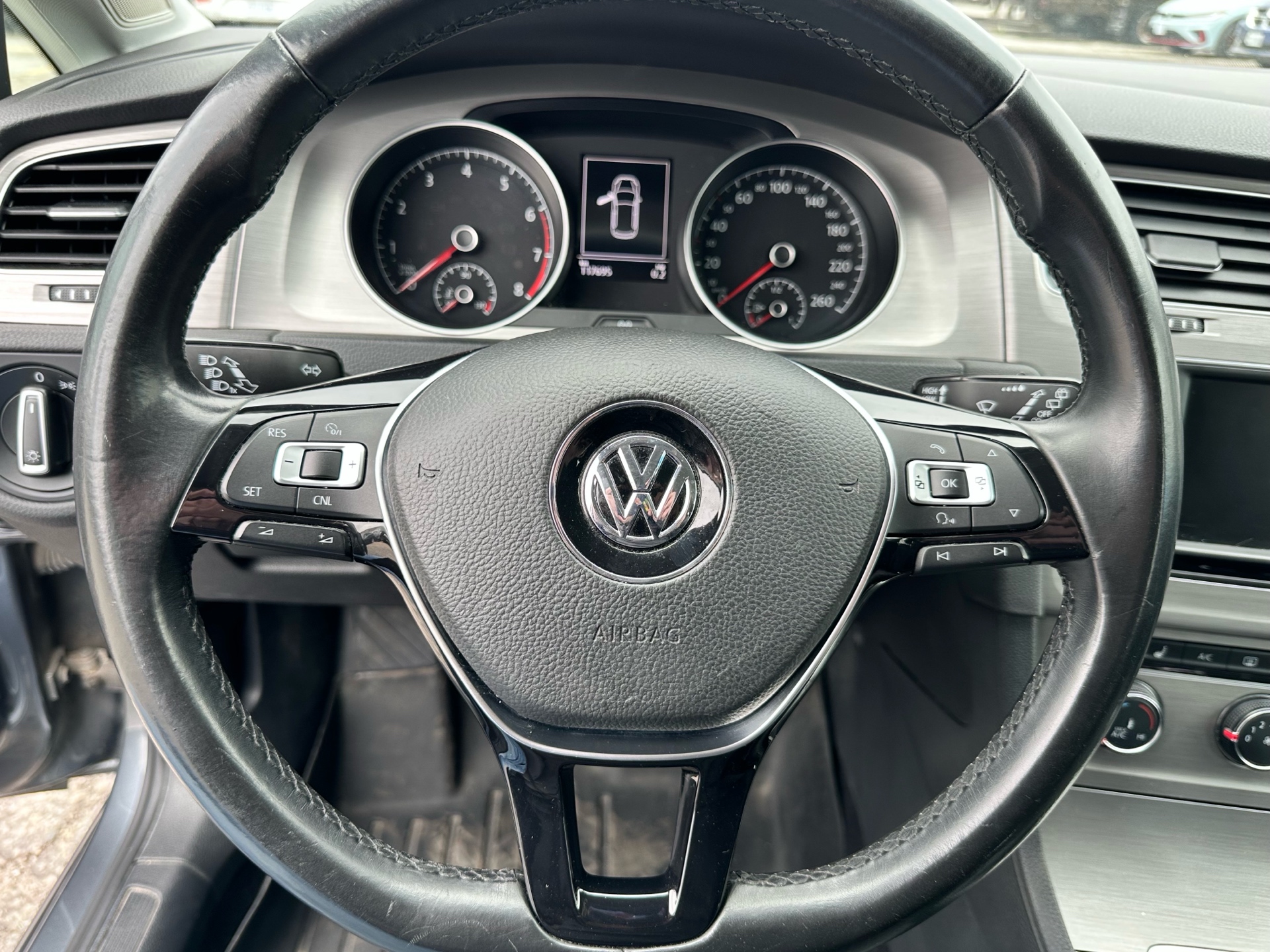 /klautosales/2016-Volkswagen-Golf-10262641824532515.jpg