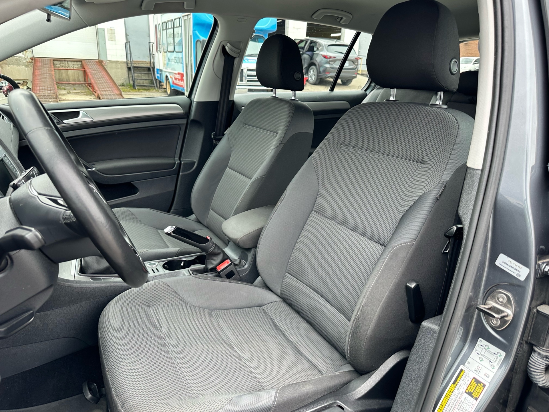 /klautosales/2016-Volkswagen-Golf-22479934475877994.jpg
