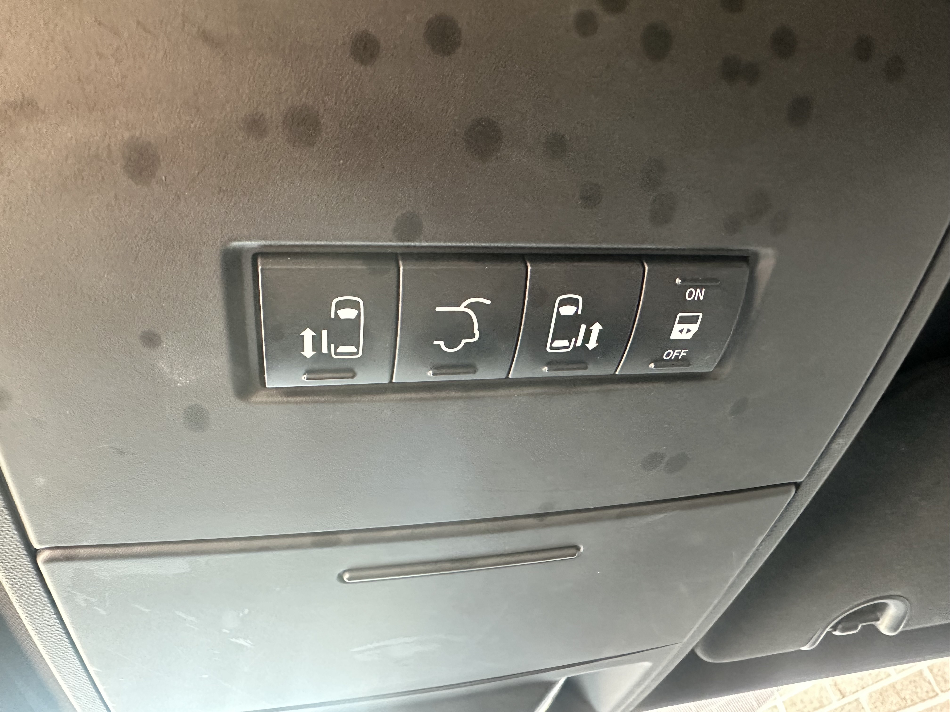 /klautosales/2017-Dodge-GrandCara-30433103215268664.jpg