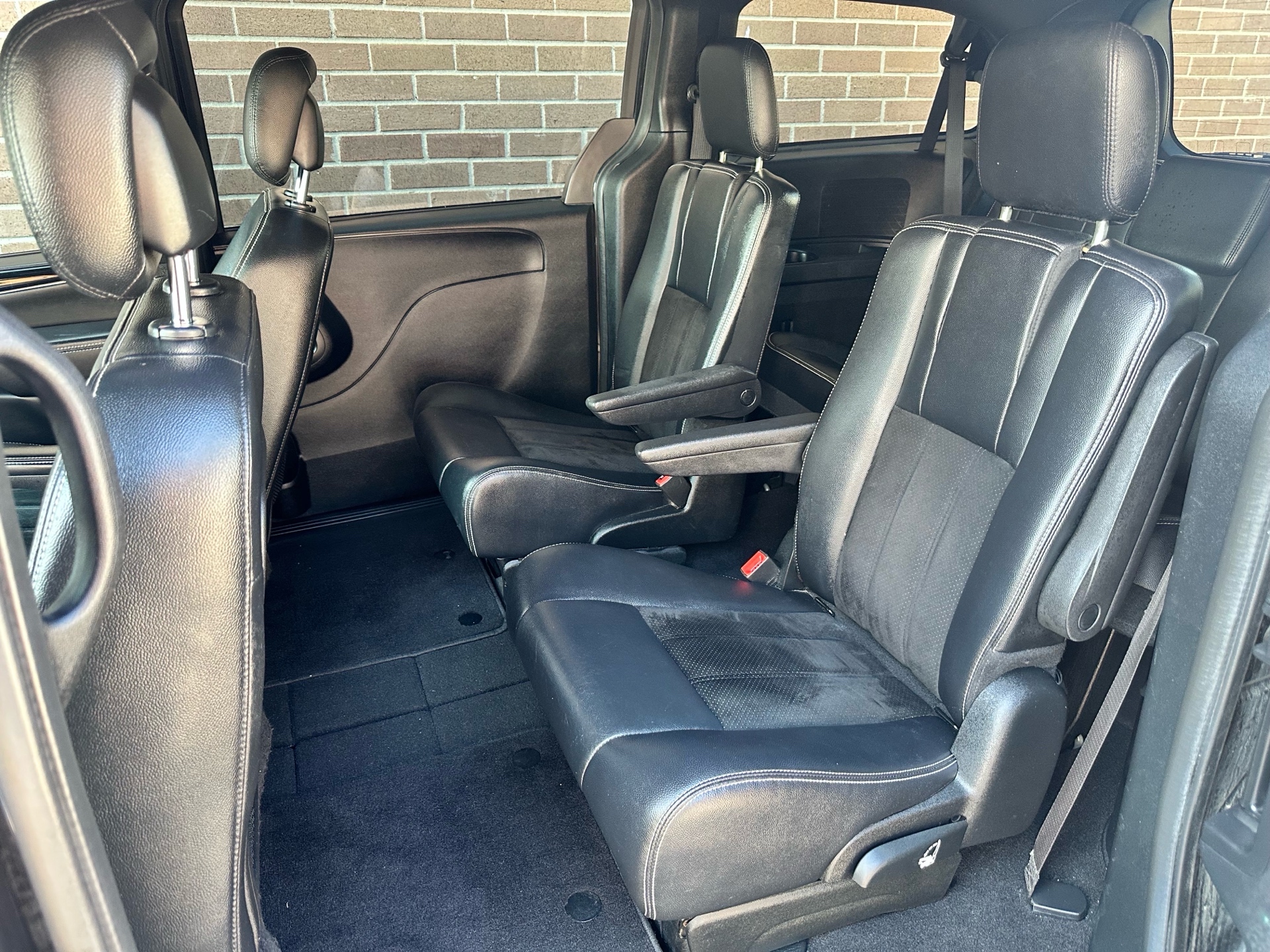 /klautosales/2017-Dodge-GrandCara-31433729132861465.jpg