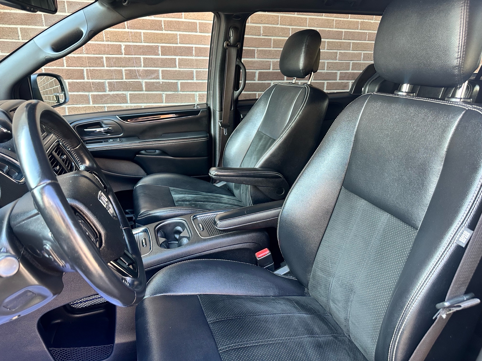 /klautosales/2017-Dodge-GrandCara-6511350319782607.jpg