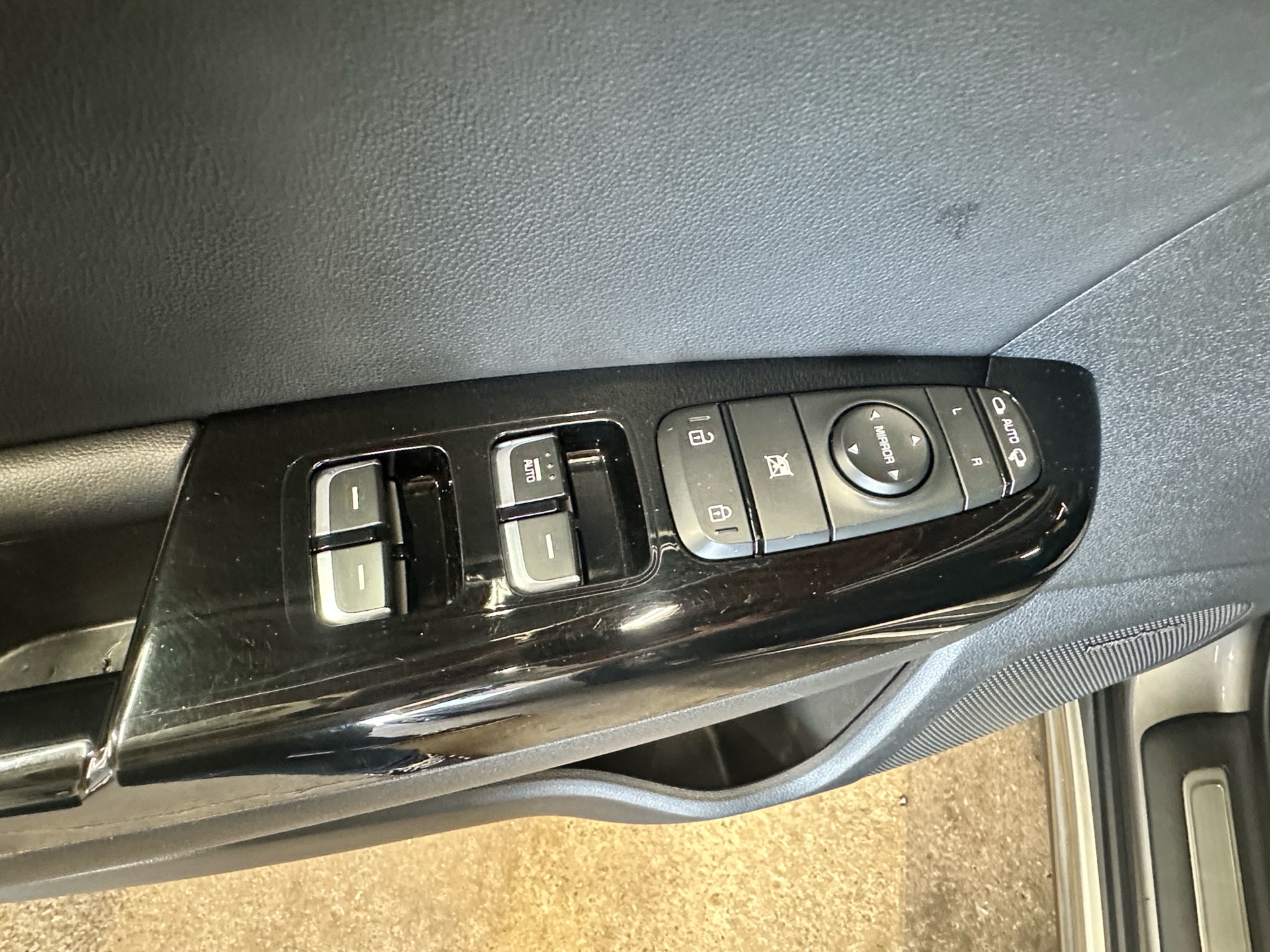 /klautosales/2017-Kia-Sportage-16593117892685405.jpg