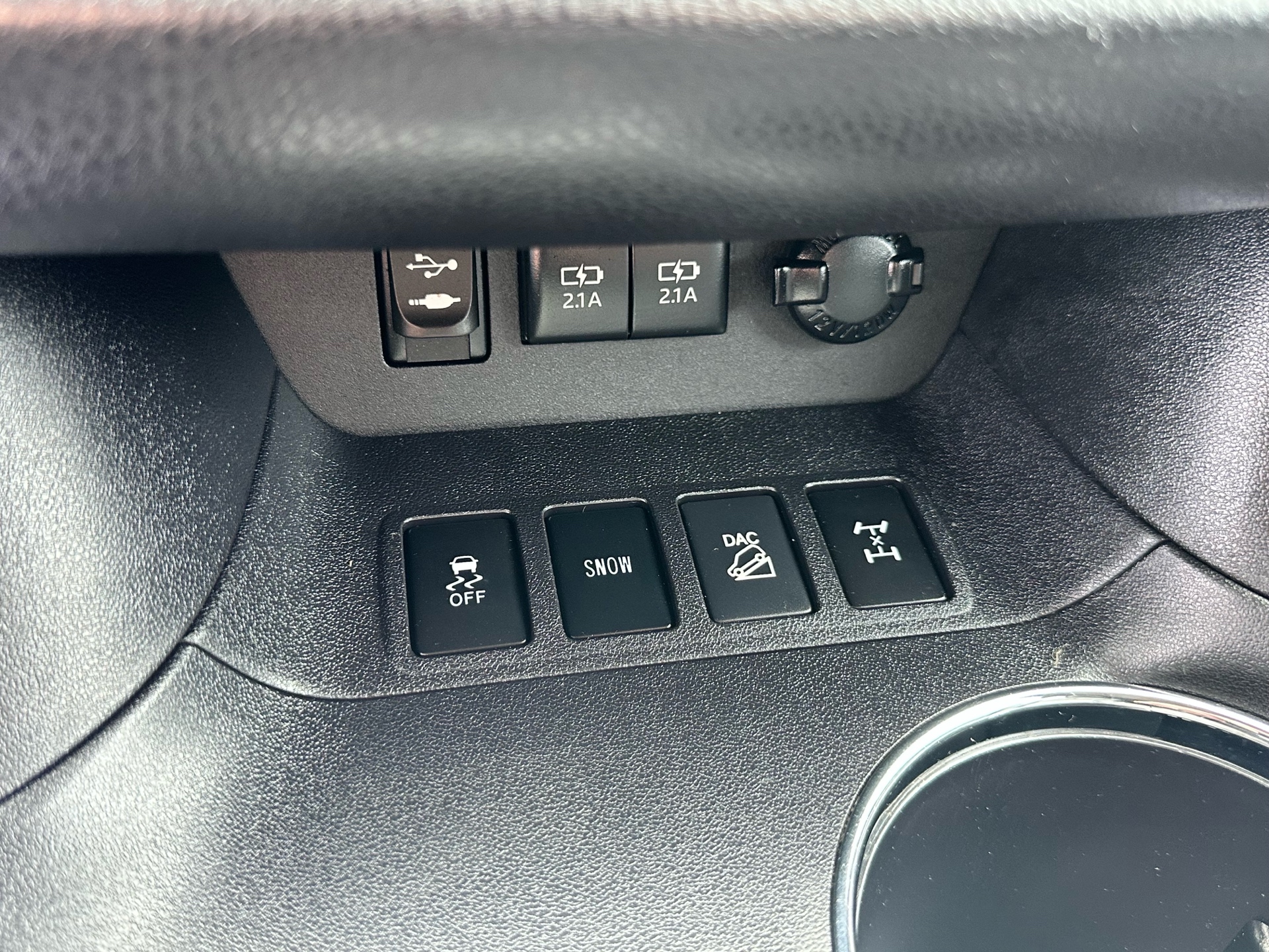 /klautosales/2017-Toyota-Highlander-7147656018811226.jpg