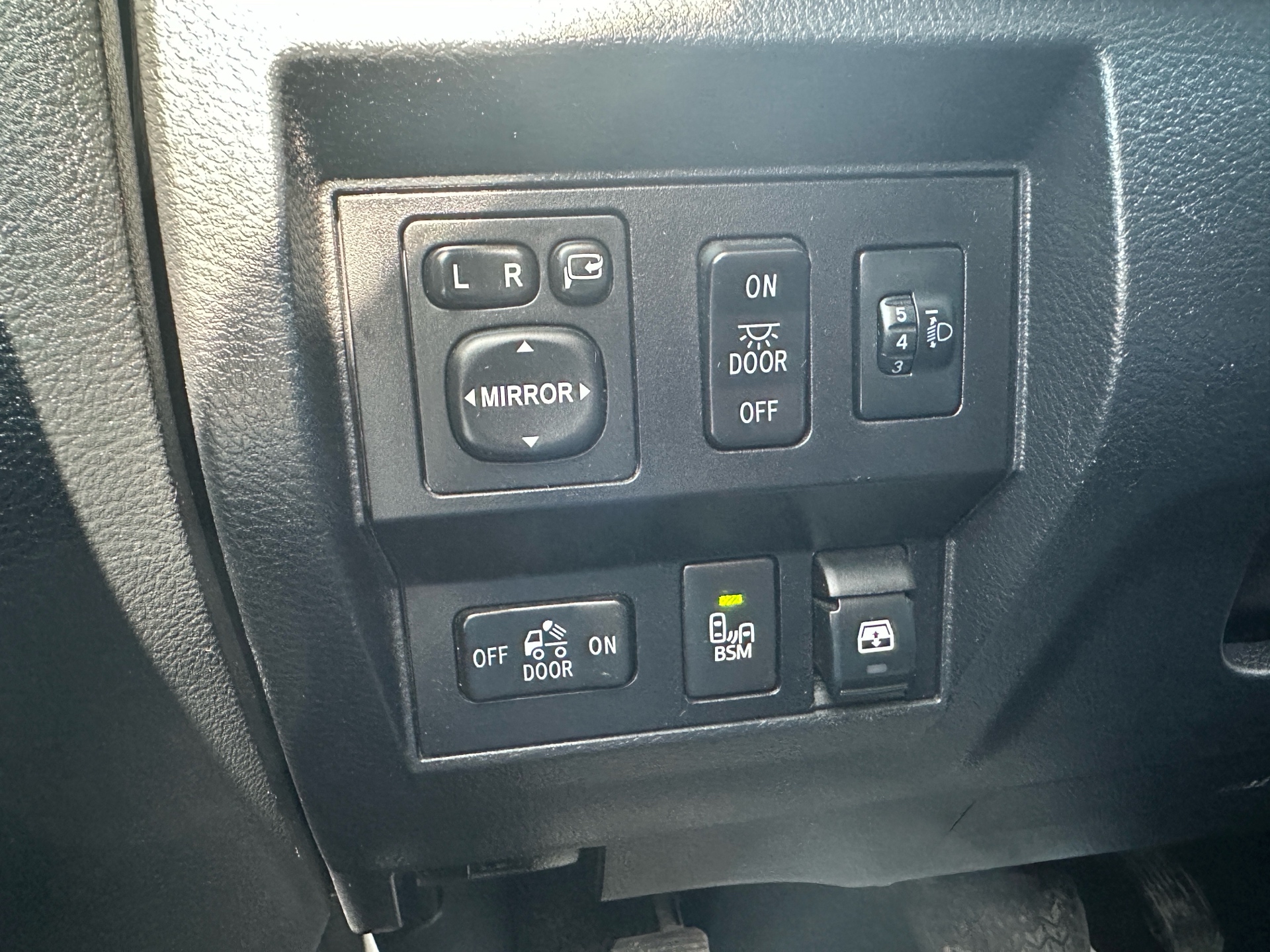 /klautosales/2017-Toyota-Tundra-0582355667988812.jpg