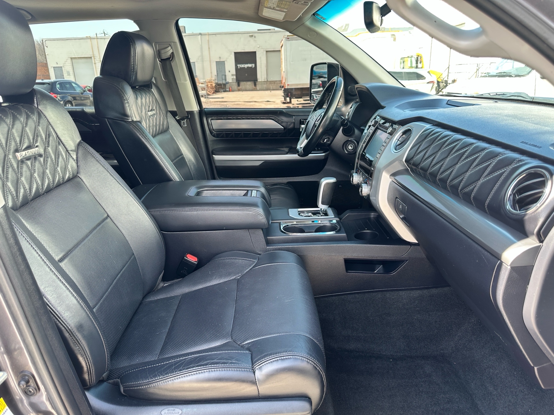 /klautosales/2017-Toyota-Tundra-1697264479985896.jpg