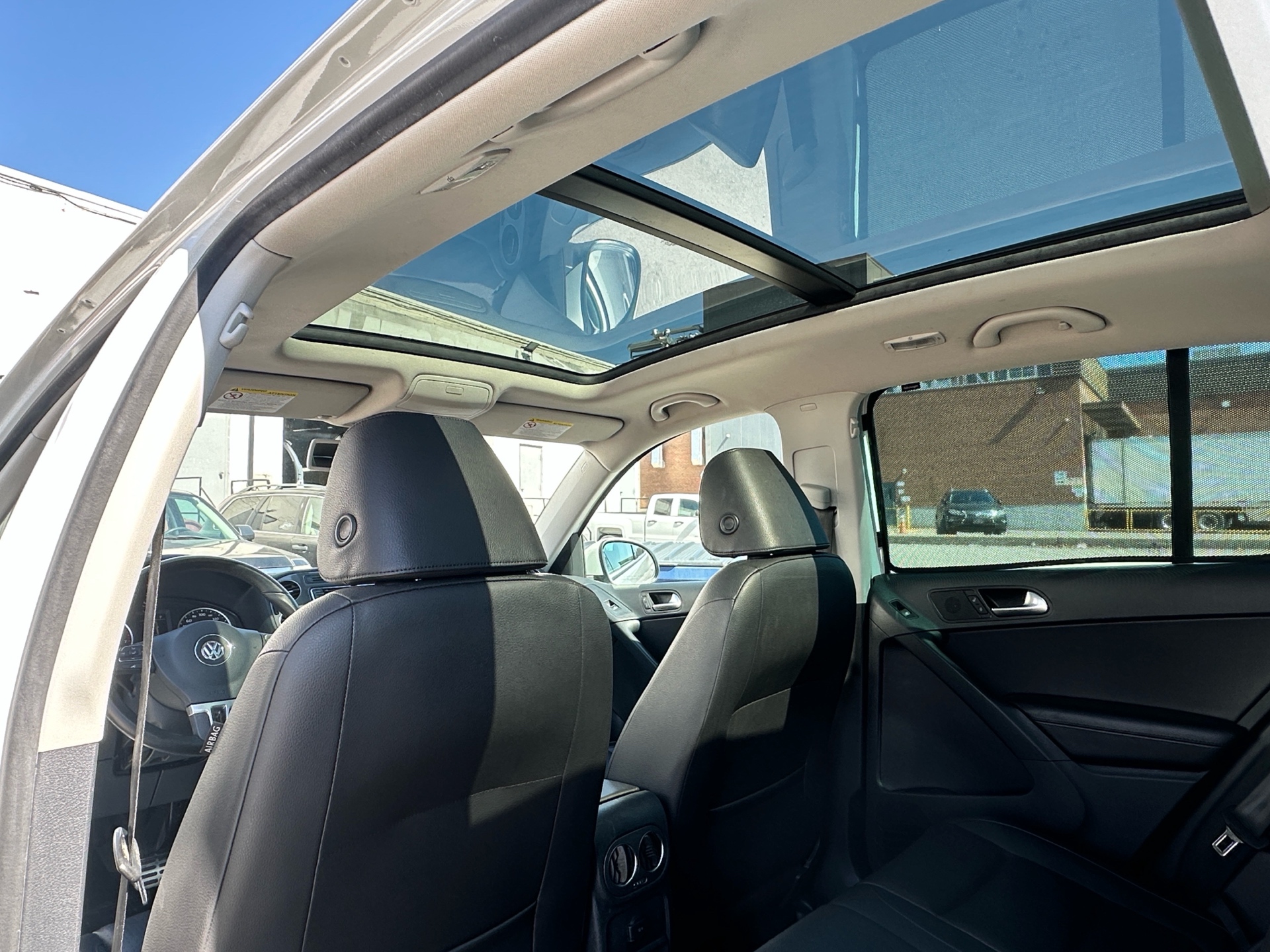 /klautosales/2017-Volkswagen-Tiguan-03580485215900686.jpg