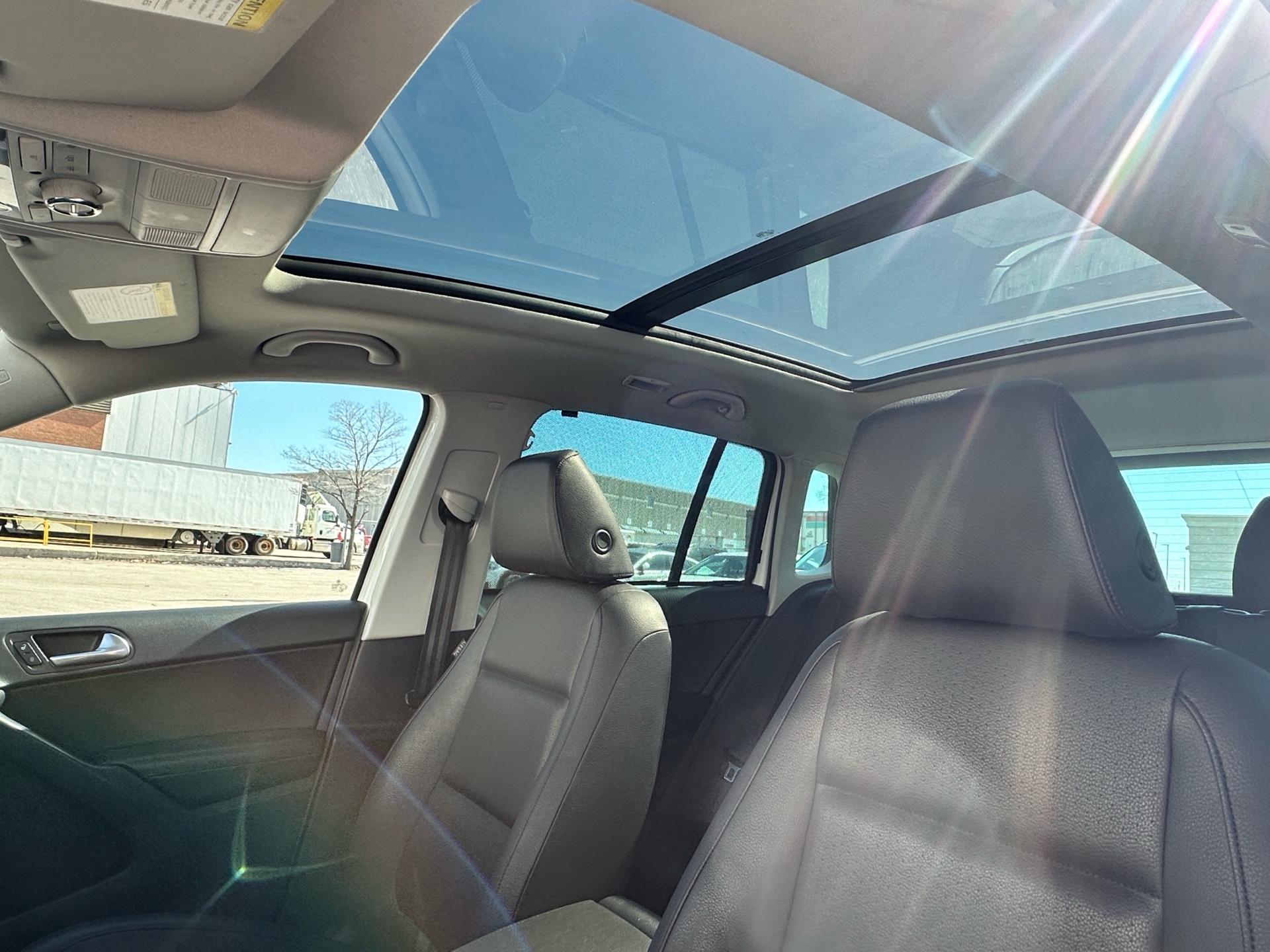 /klautosales/2017-Volkswagen-Tiguan-8341932739082449.jpg