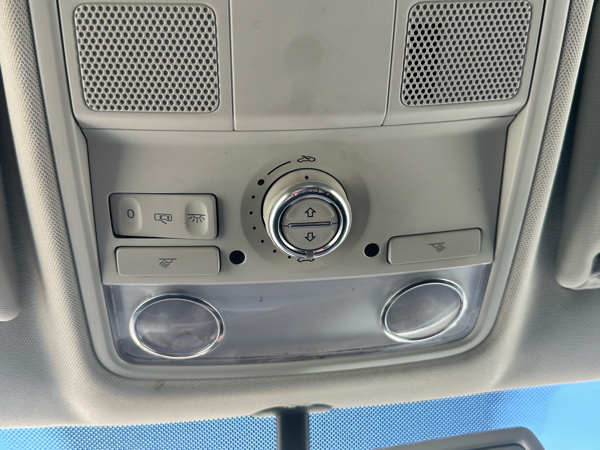 /klautosales/2017-Volkswagen-Tiguan-9454386229215321.jpg