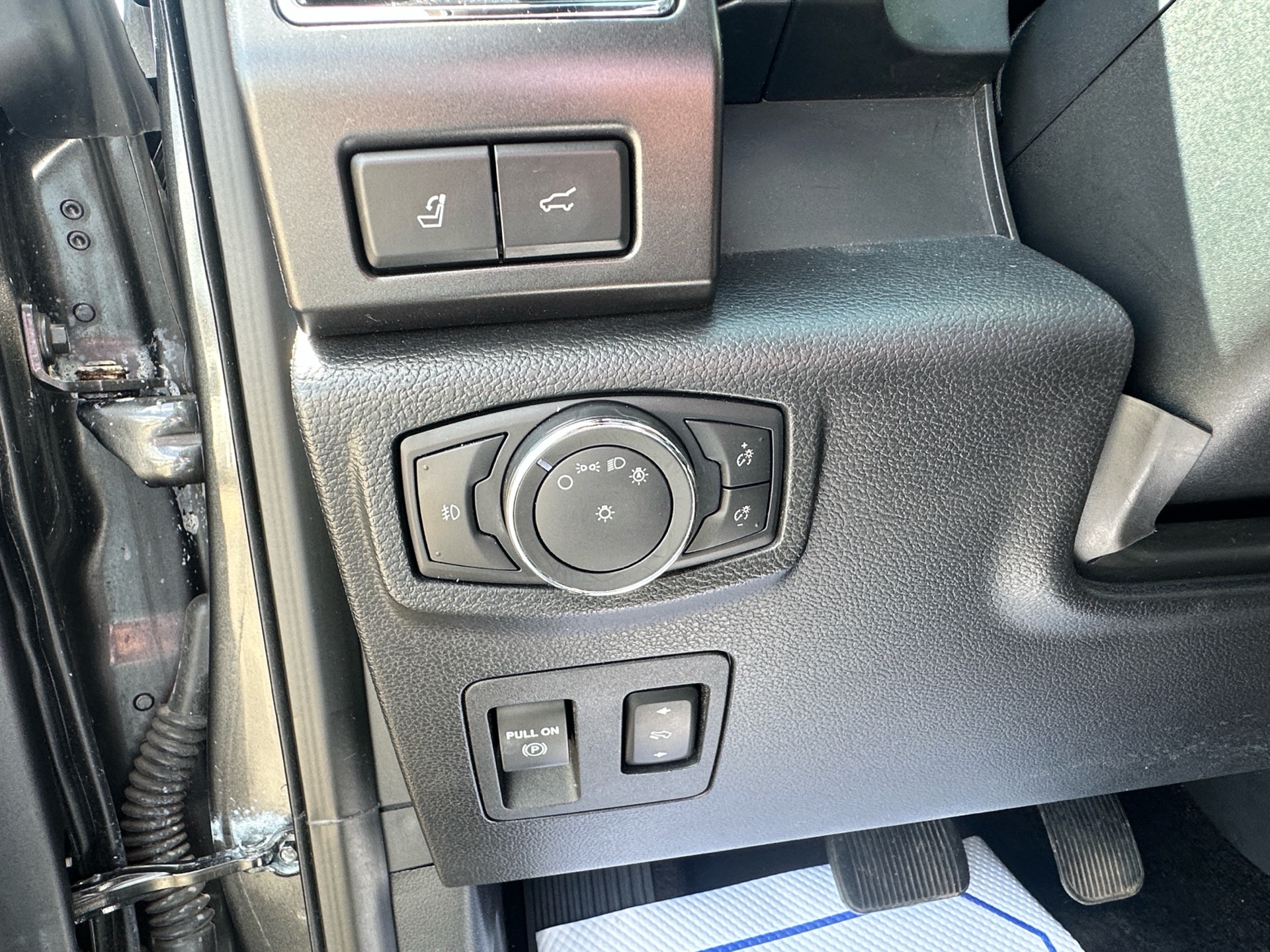 /klautosales/2018-Ford-Expedition-1371836259592858.jpg
