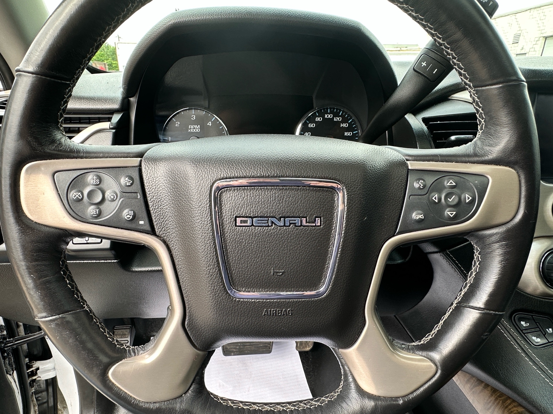 /klautosales/2018-GMC-Yukon-205176093680161.jpg