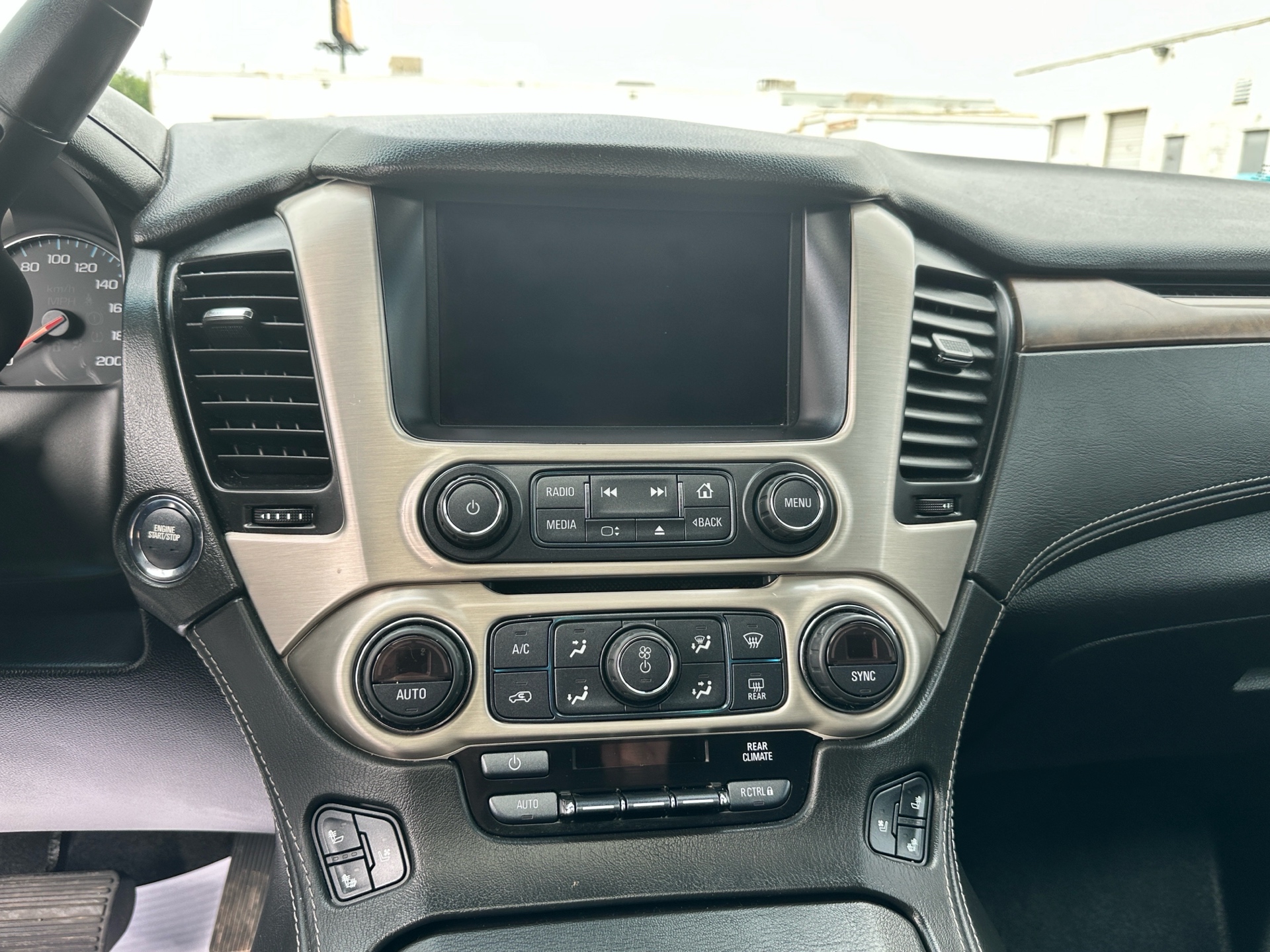 /klautosales/2018-GMC-Yukon-8243613775084466.jpg