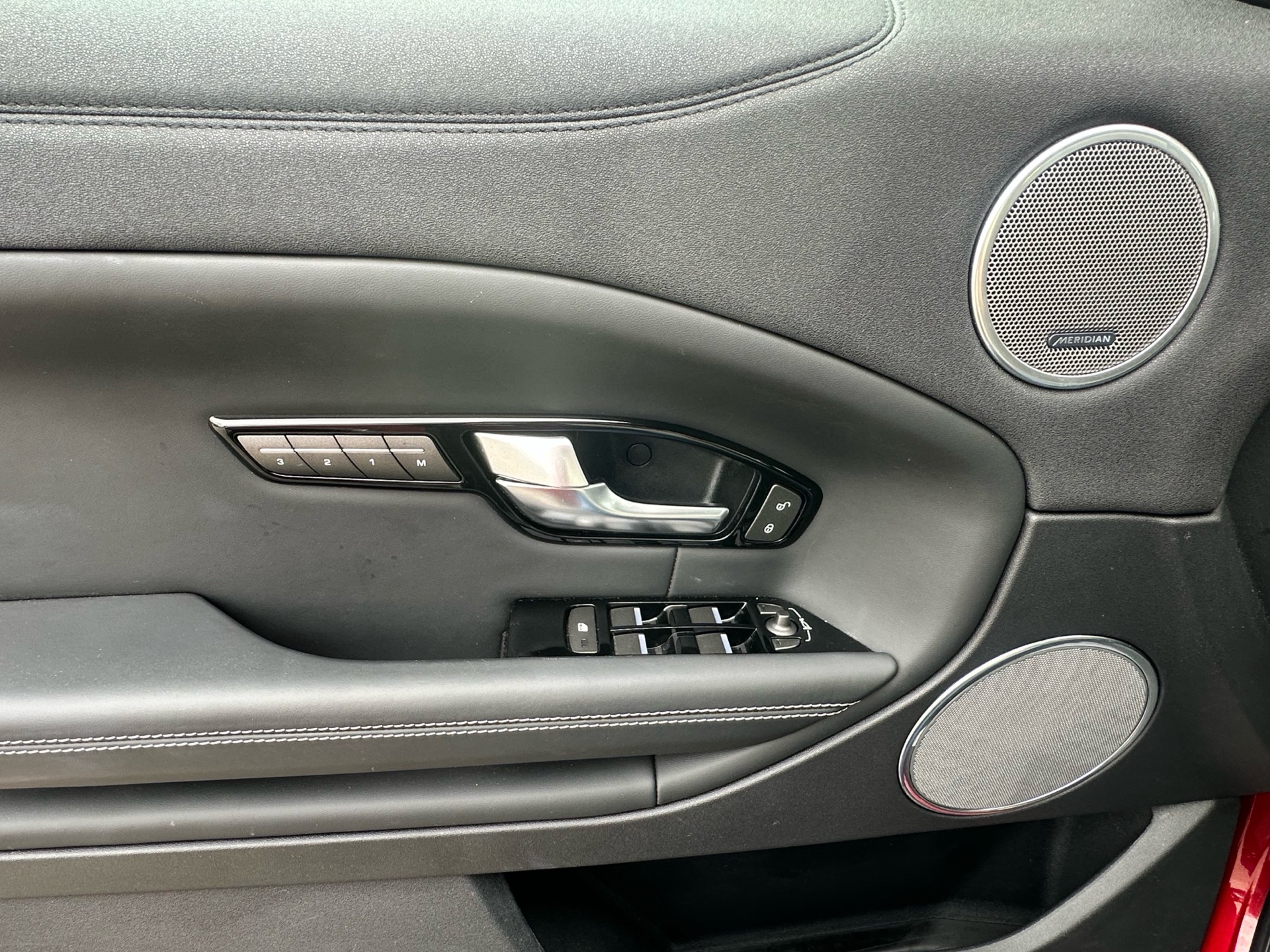 /klautosales/2018-LandRover-RangeRover-48992602646138783.jpg