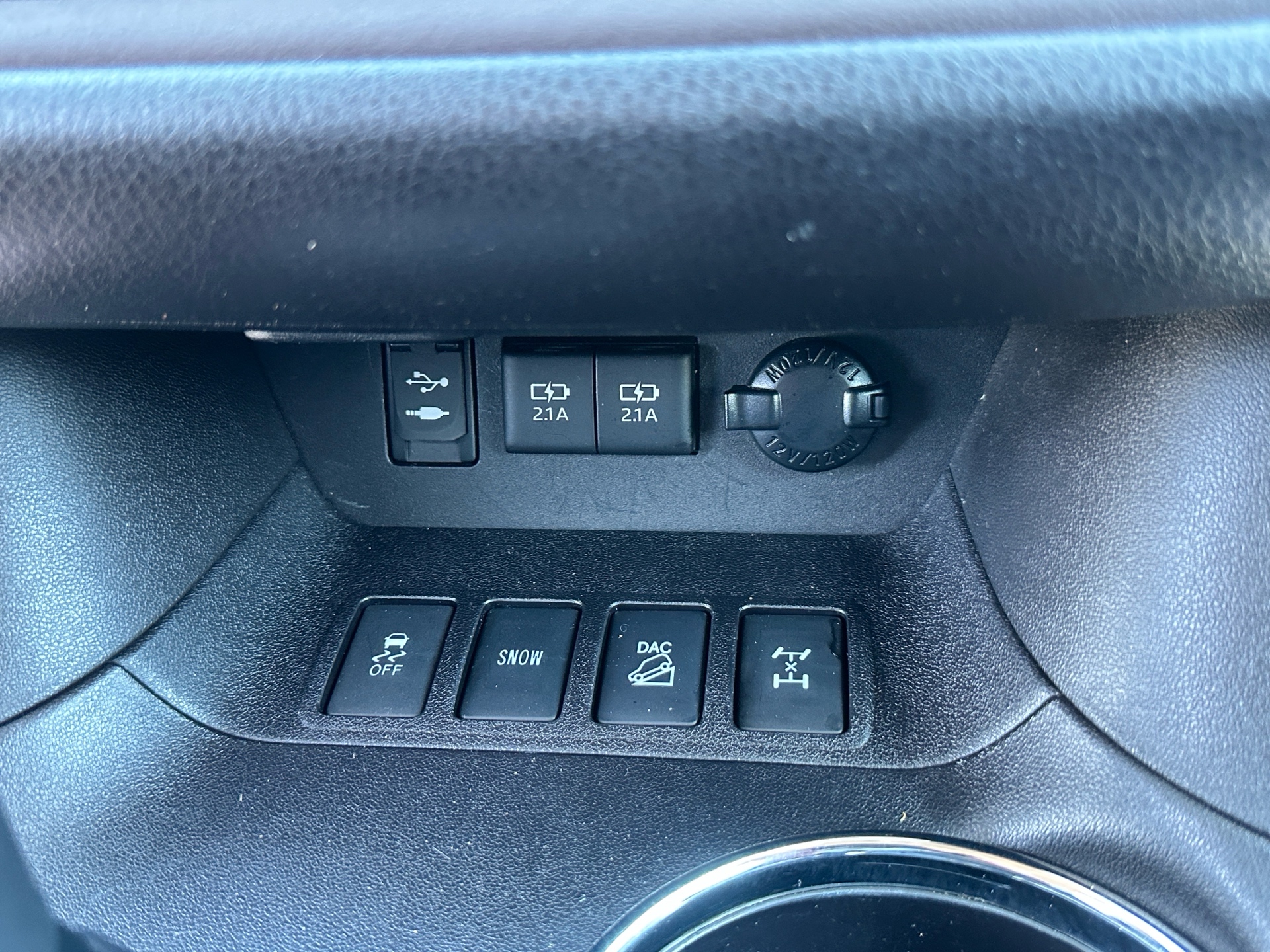 /klautosales/2018-Toyota-Highlander-11996097528995797.jpg