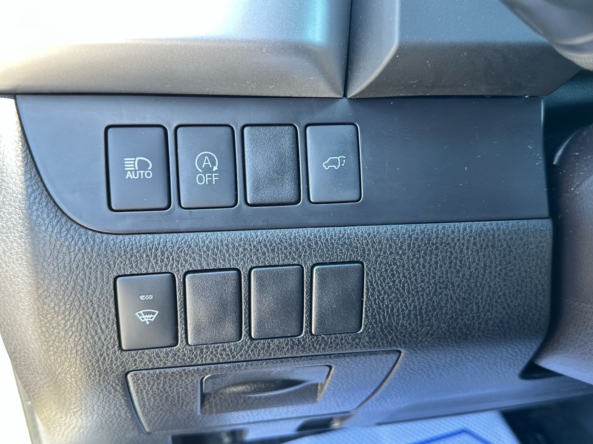 /klautosales/2018-Toyota-Highlander-9707972732427244.jpg