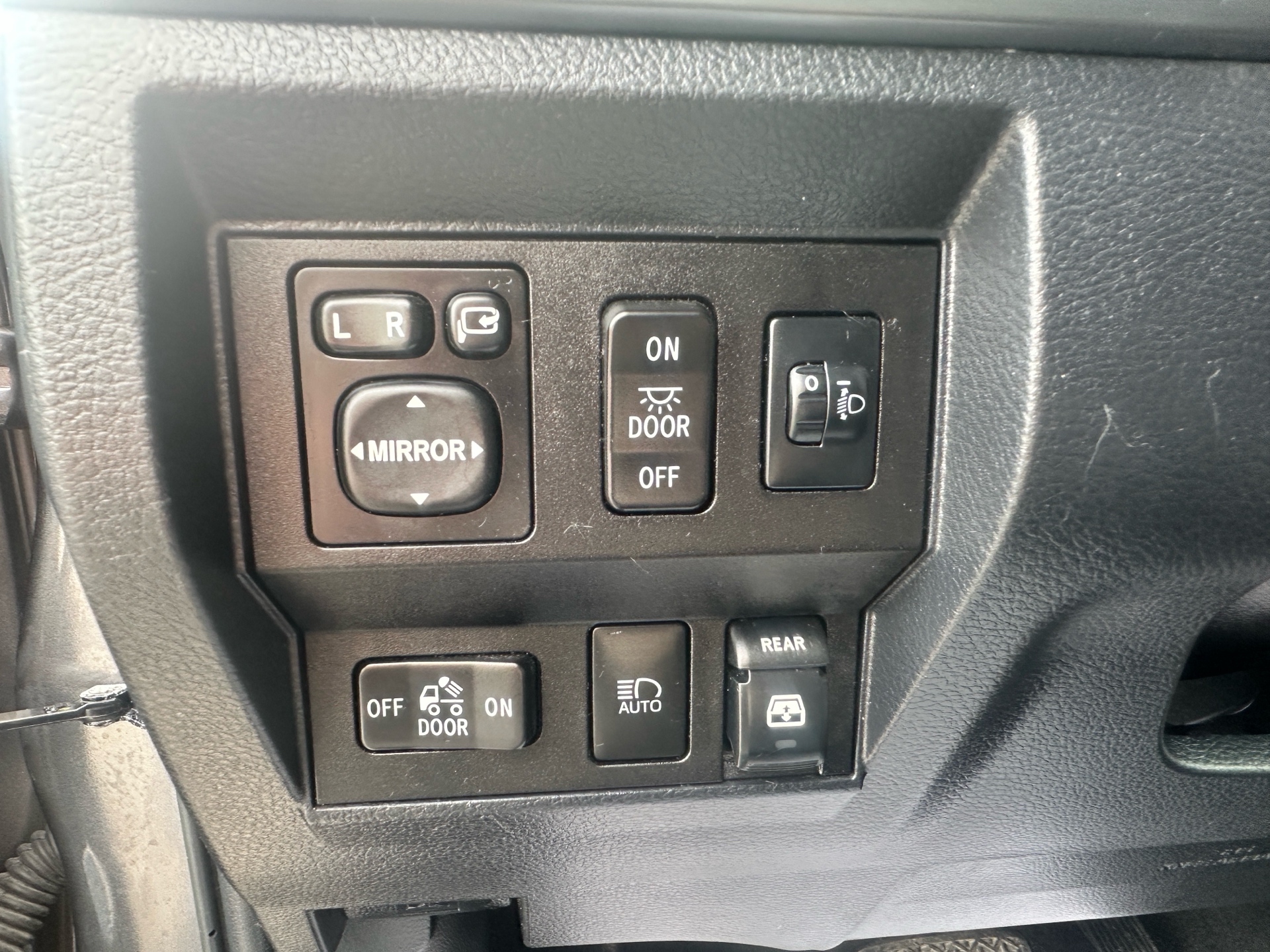 /klautosales/2018-Toyota-Tundra-840382412094788.jpg
