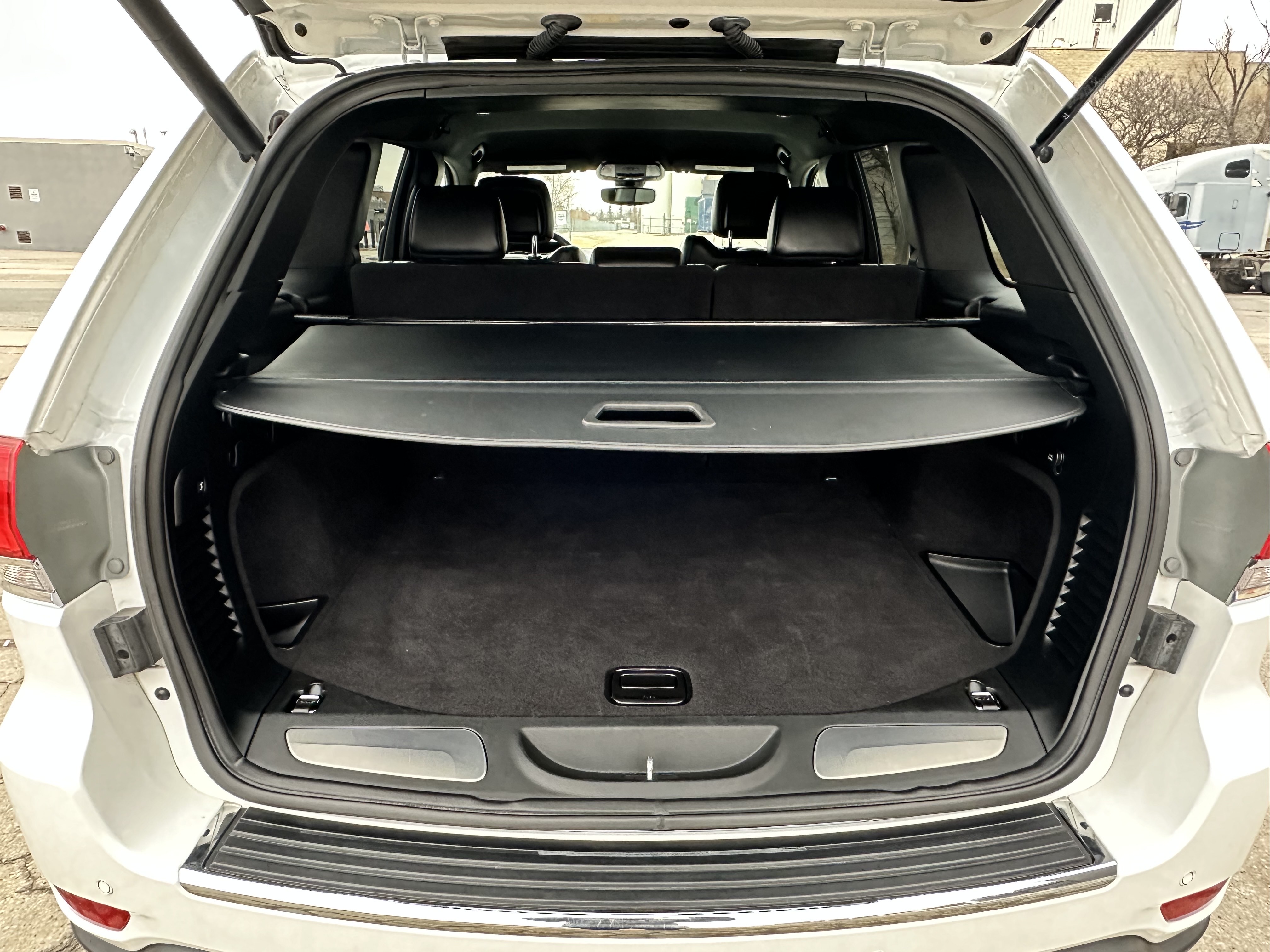 /klautosales/2019-Jeep-GrandCherokee-8423167171555588.jpg