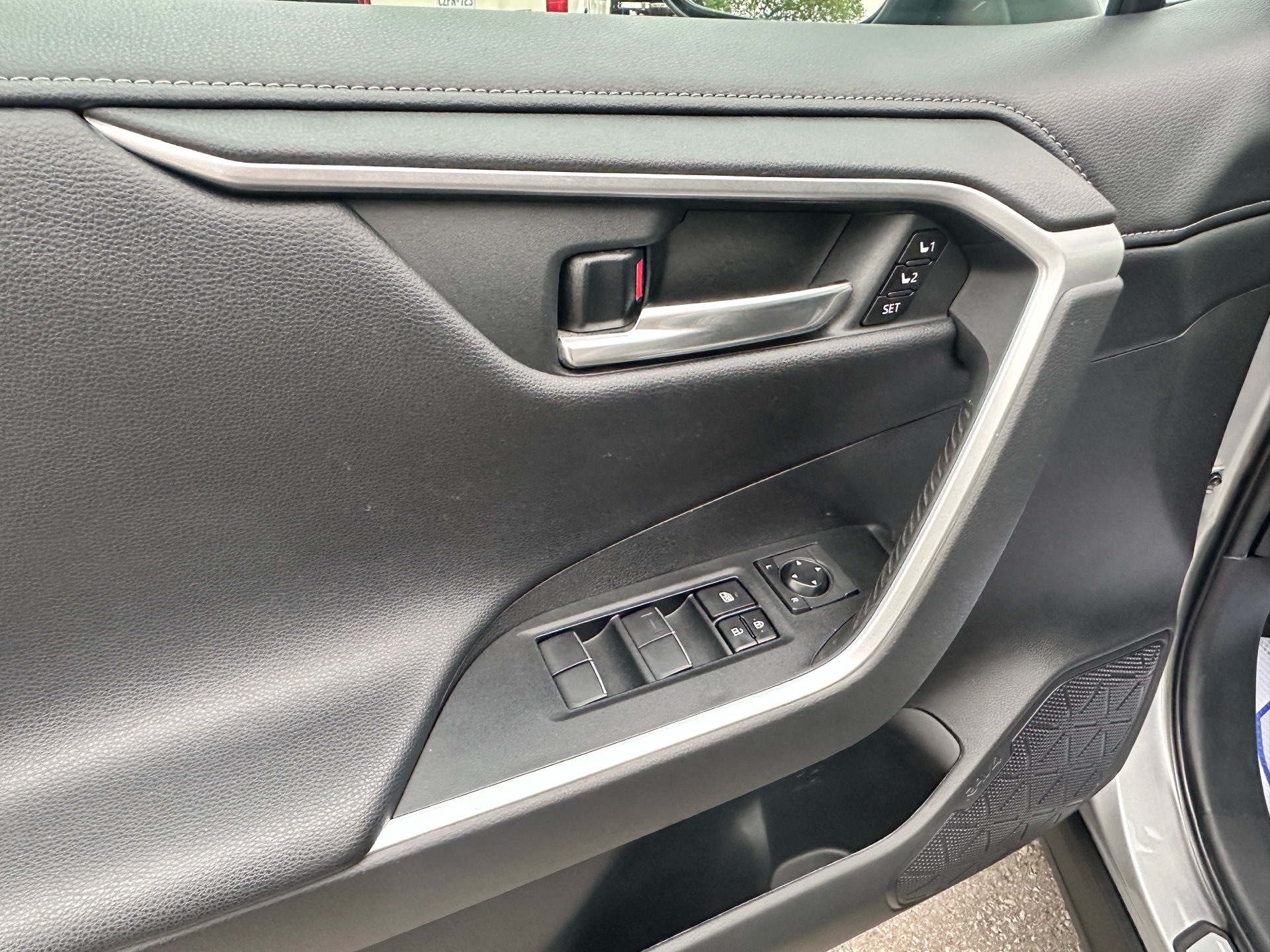 /klautosales/2020-Toyota-RAV4-4065933274057003.jpg