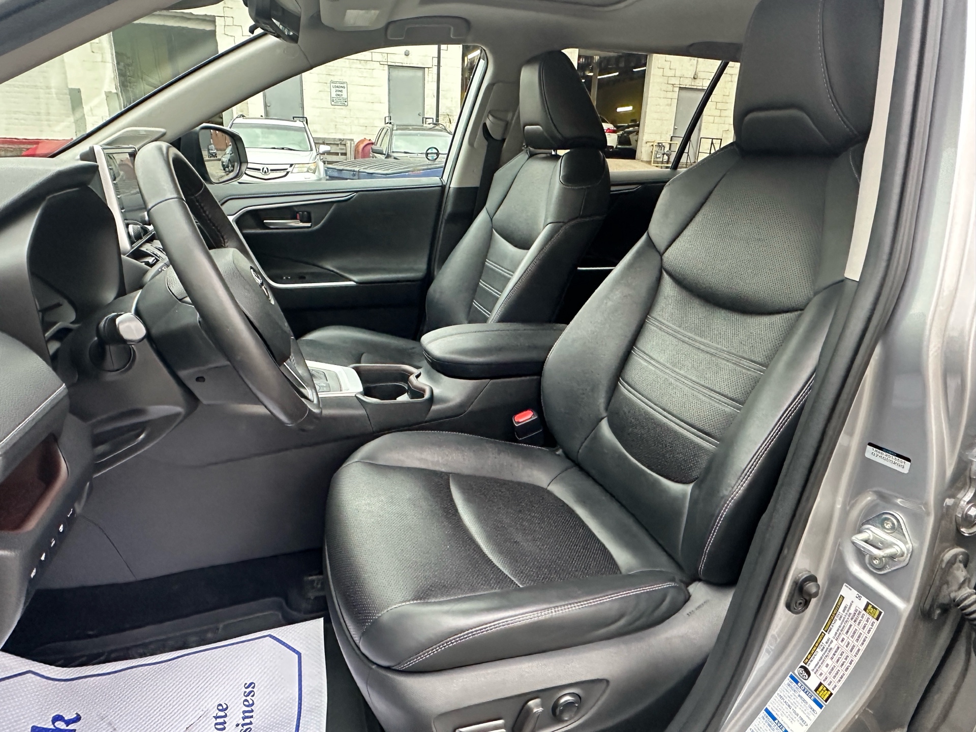 /klautosales/2020-Toyota-RAV4-9426466757594327.jpg