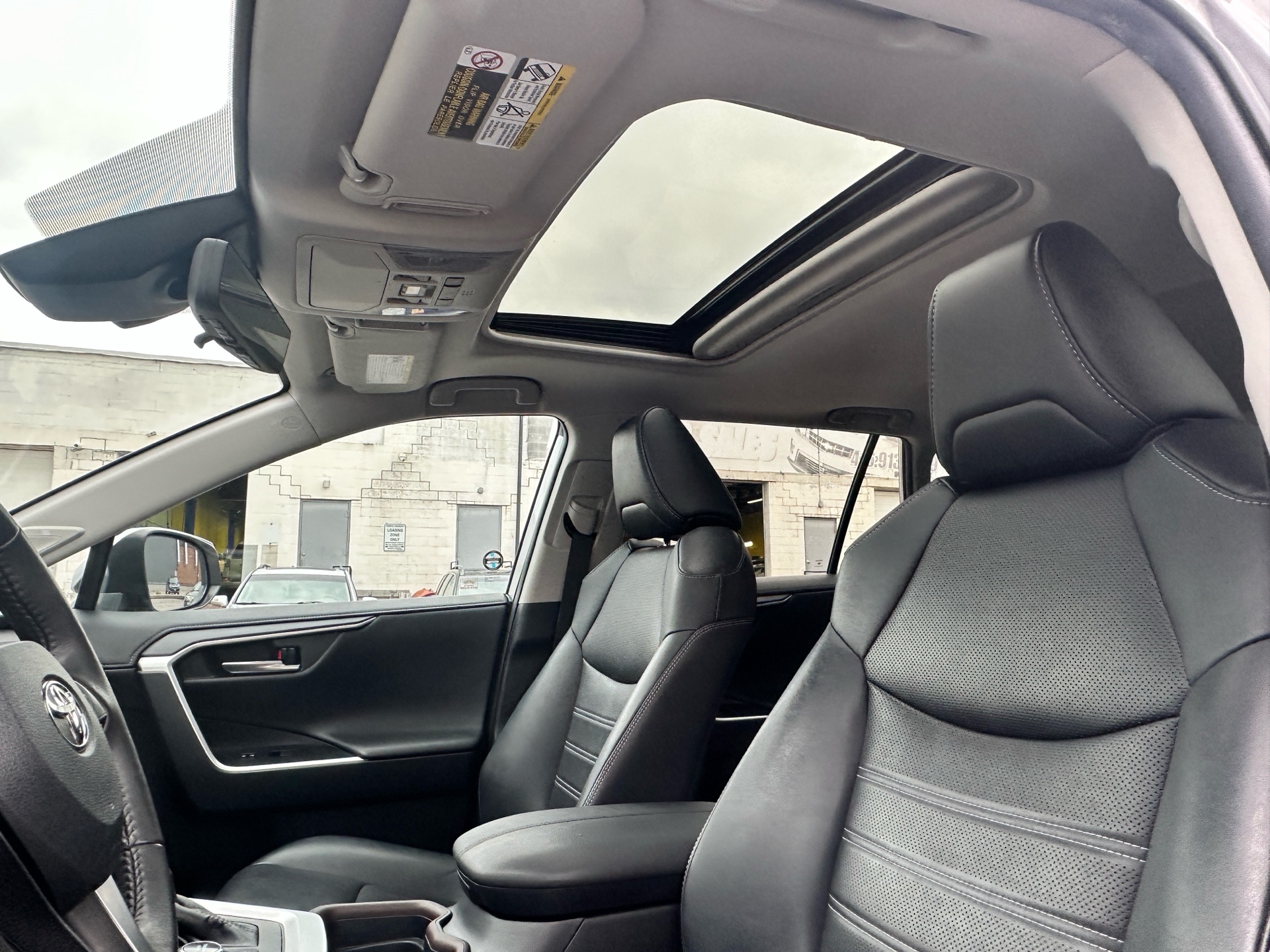 /klautosales/2020-Toyota-RAV4-9811426167802011.jpg