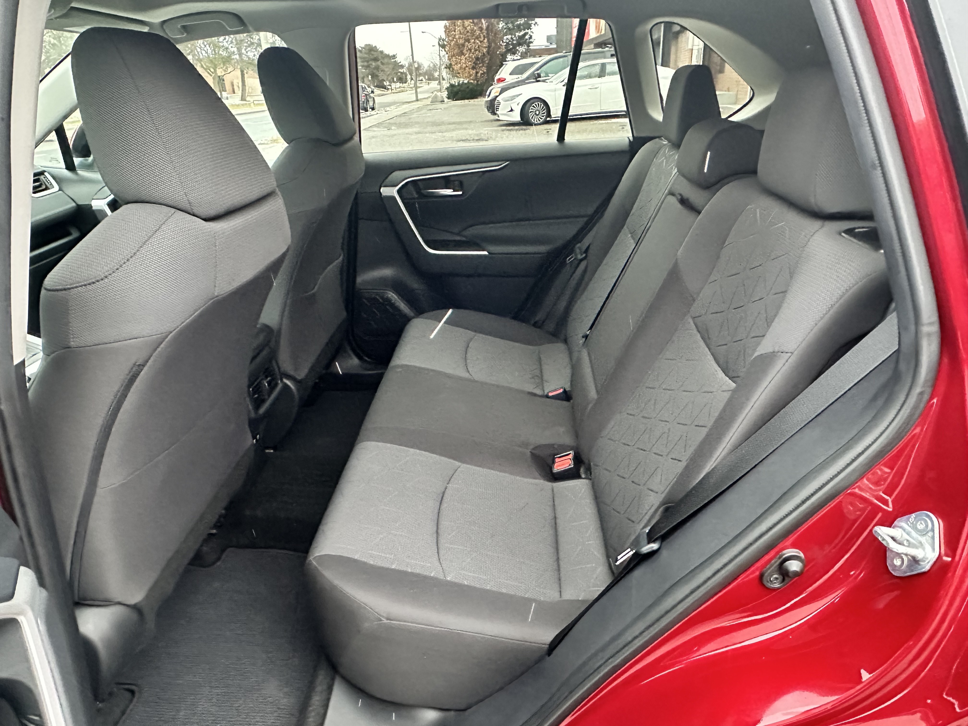 /klautosales/2021-Toyota-RAV4-7373705140324405.jpg