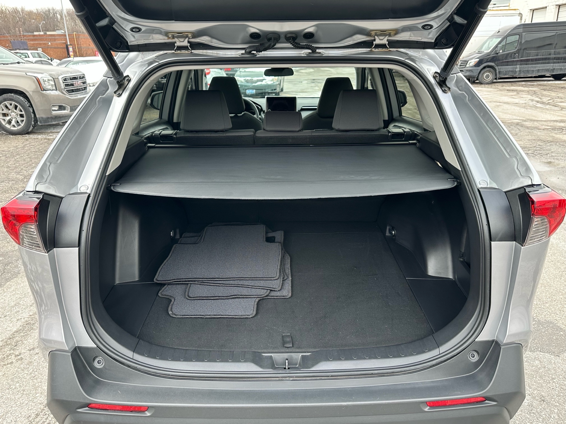 /klautosales/2023-Toyota-RAV4-3551422173091292.jpg