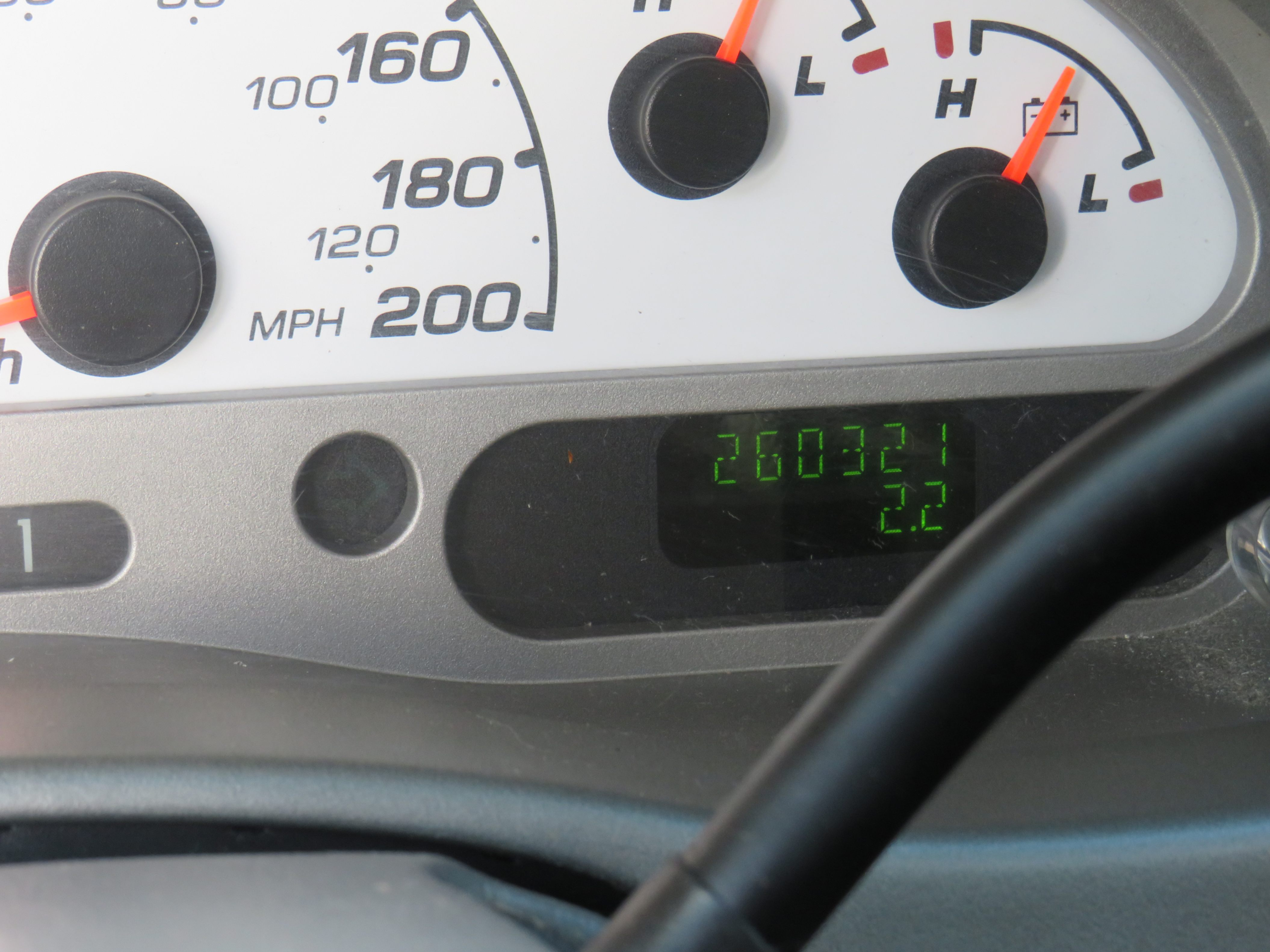 /laautomotive/2004-Ford-ExplorerSport-21711345558137074.jpg