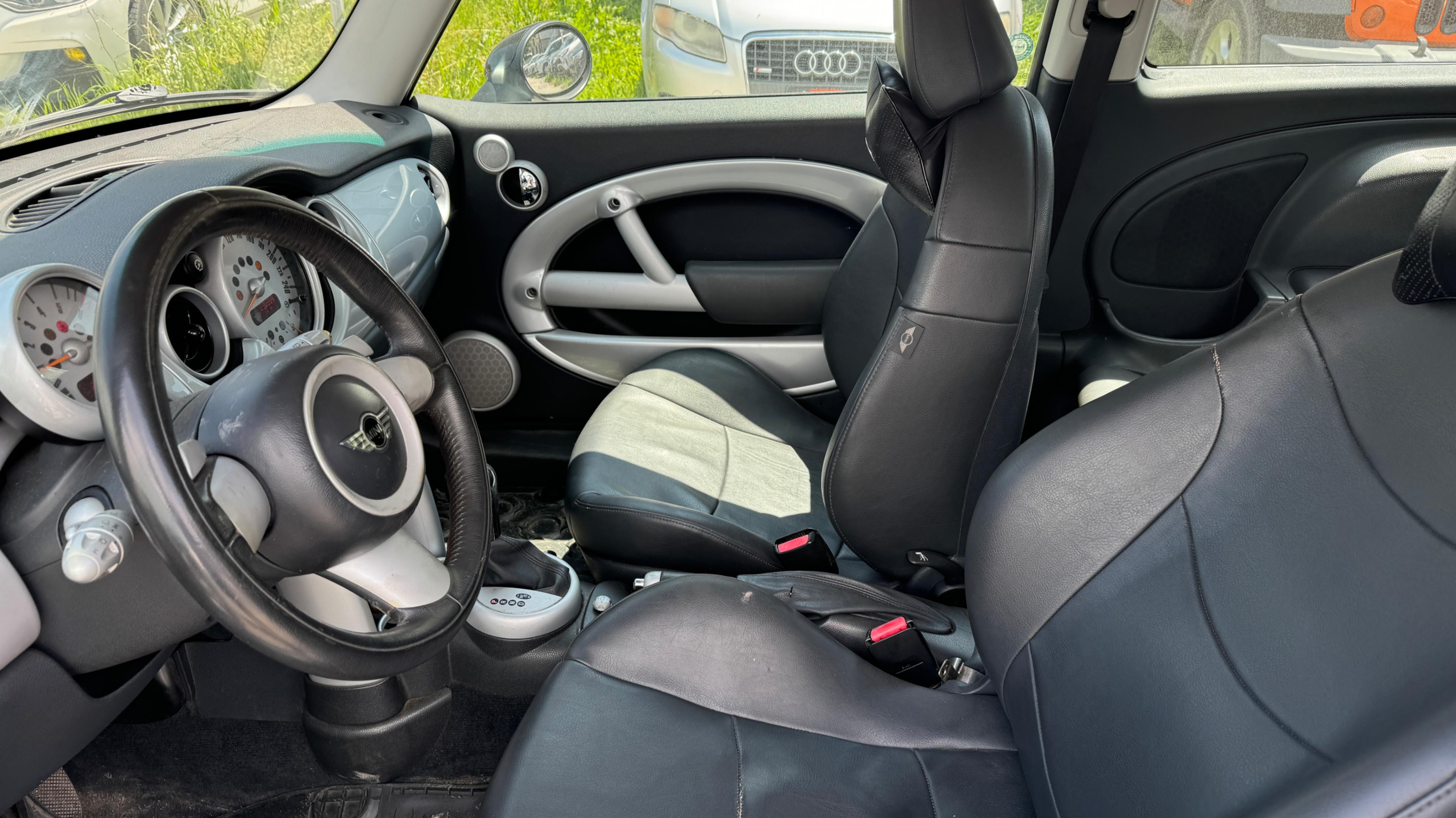 /laautomotive/2005-MINI-CooperHardtop-5241159540466684.jpg