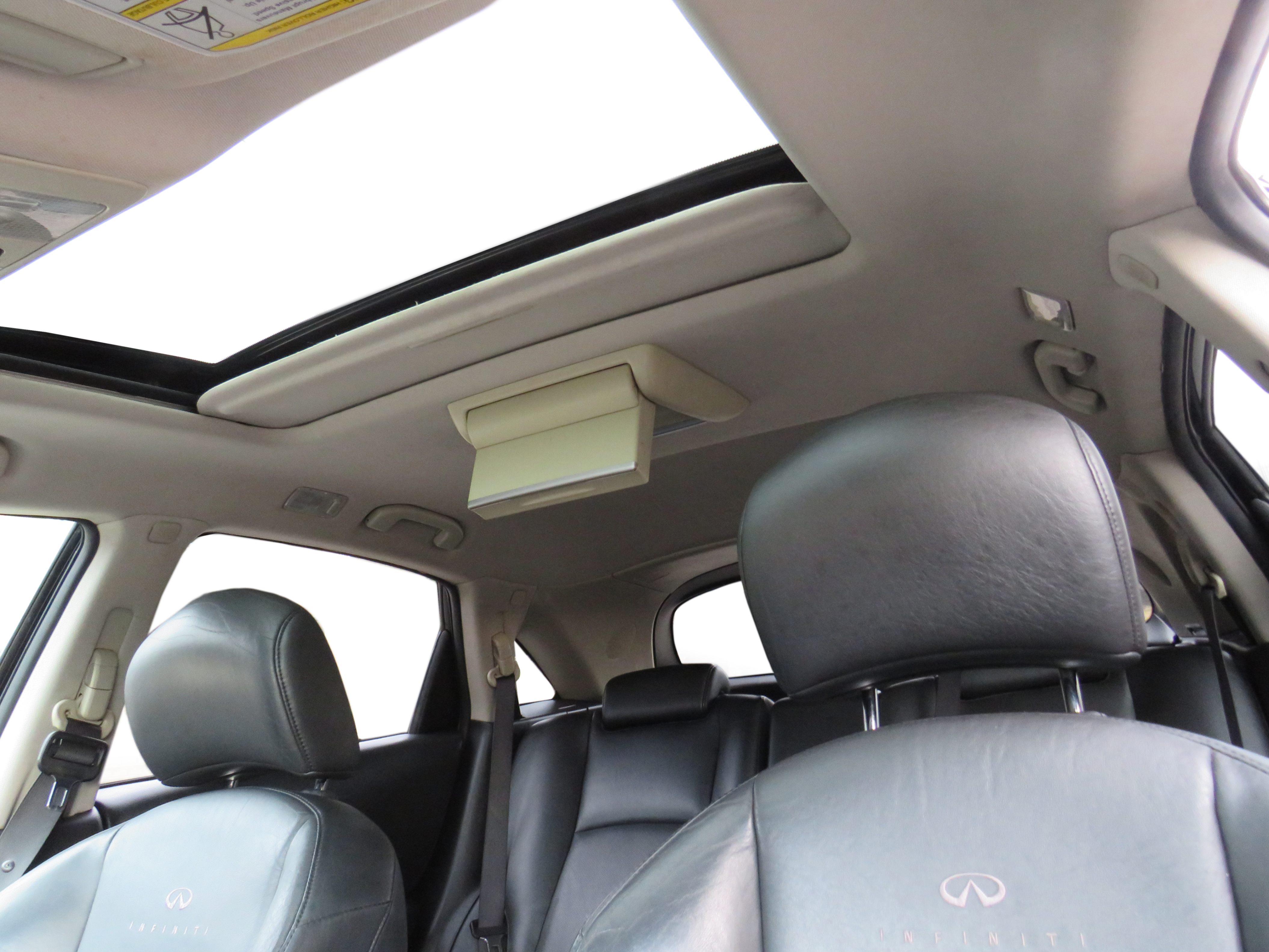 /laautomotive/2006-INFINITI-FX35-003680216701045236.jpg