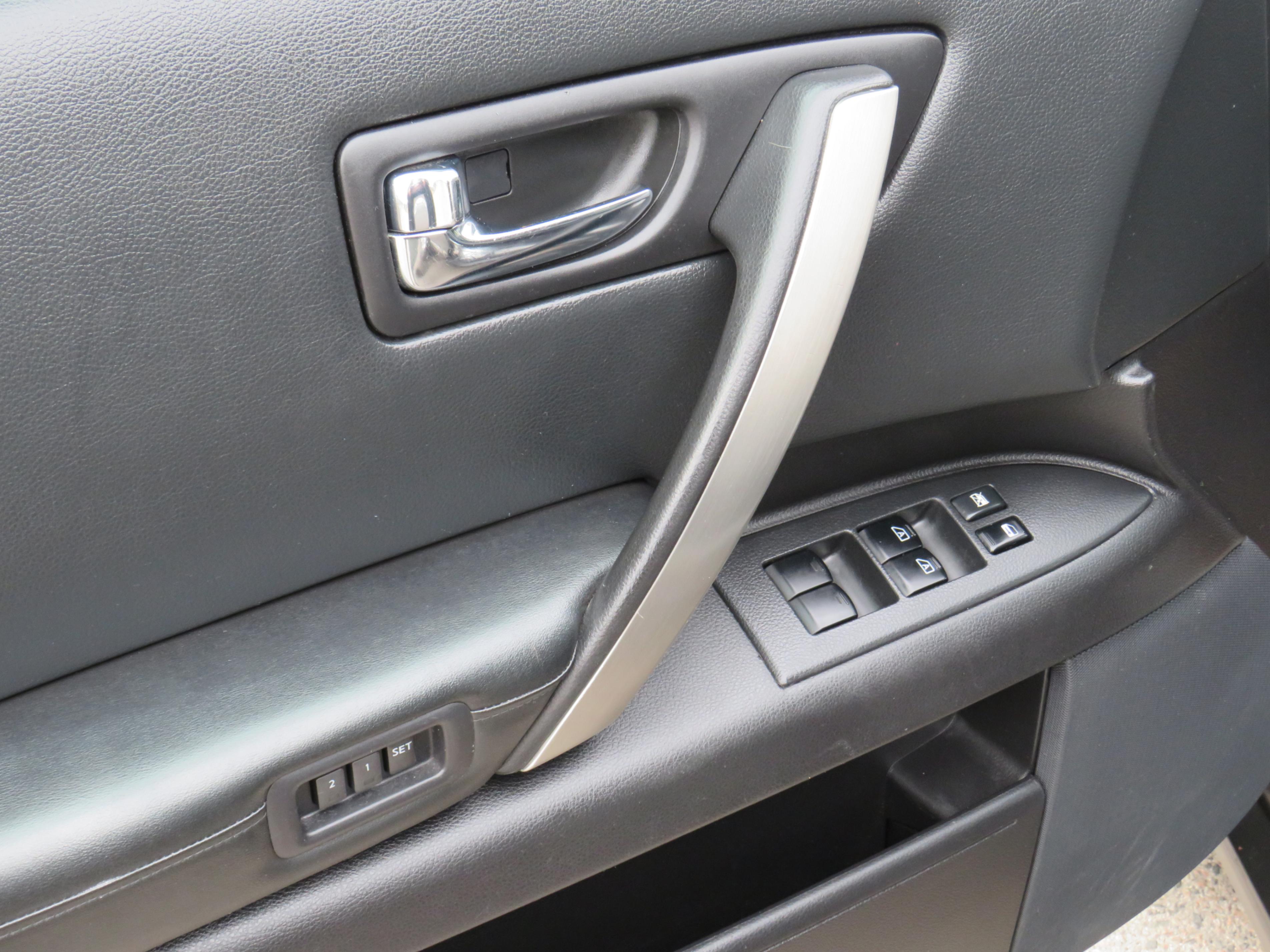 /laautomotive/2006-INFINITI-FX35-6195882158981336.jpg
