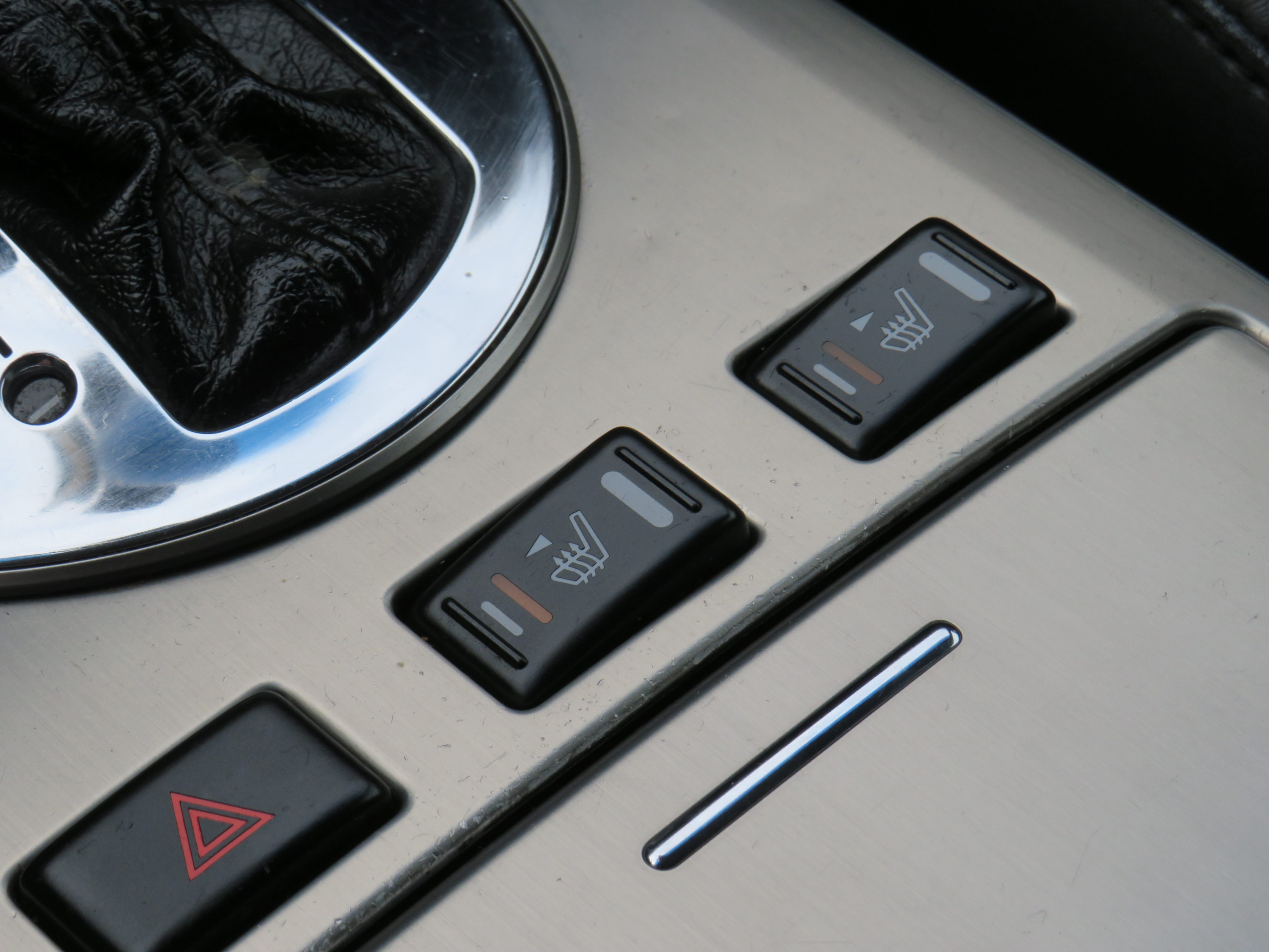 /laautomotive/2006-INFINITI-FX35-687352995268786.jpg