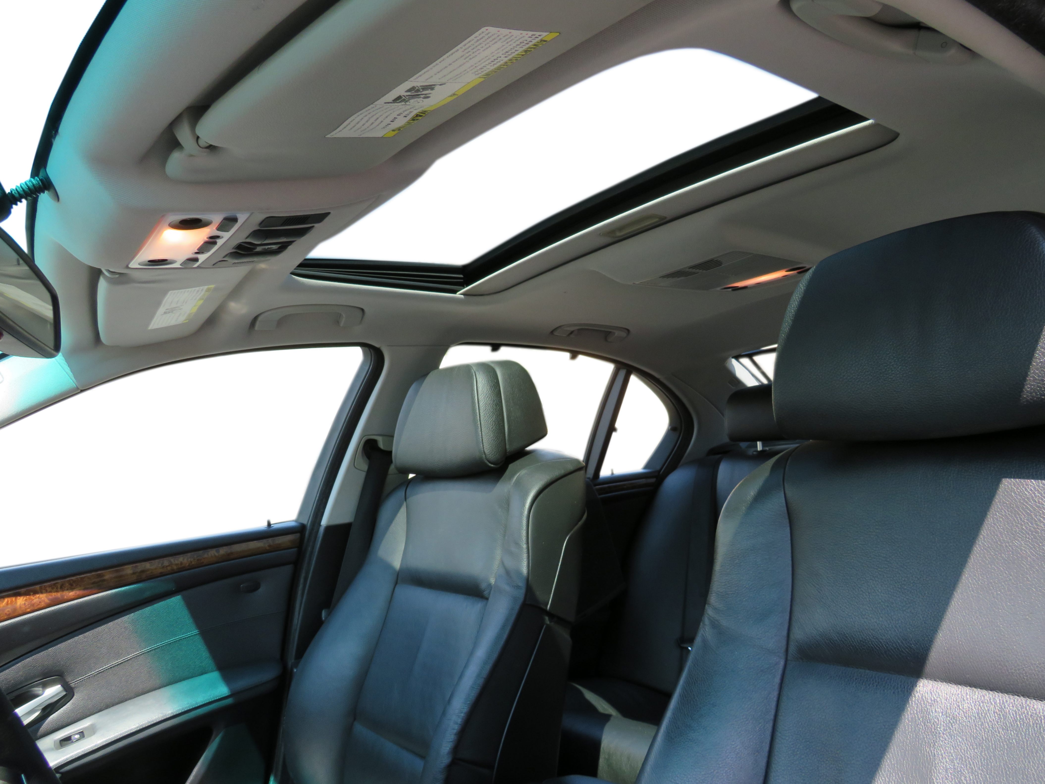 /laautomotive/2009-BMW-5Series-1219395078853458.jpg