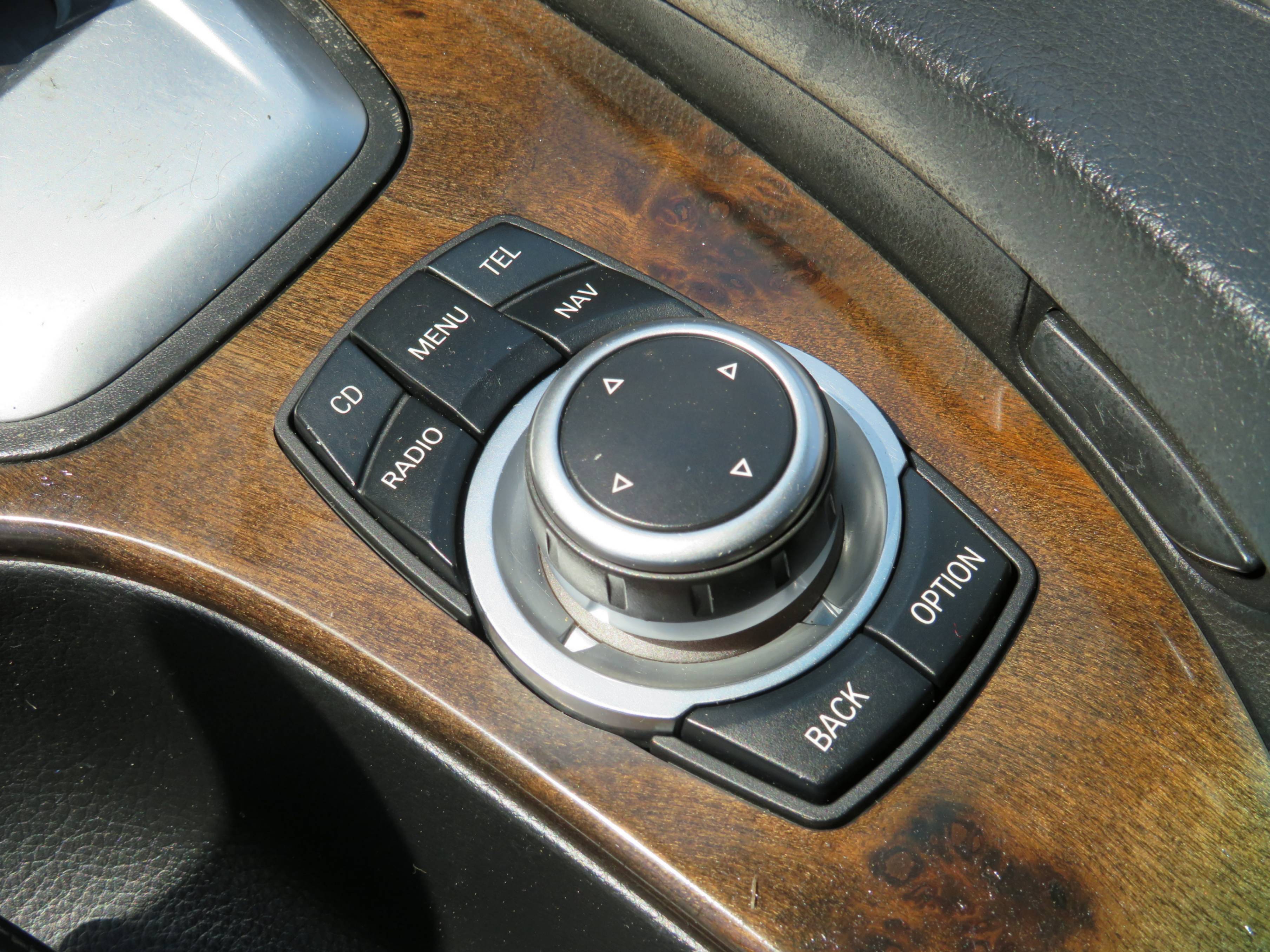 /laautomotive/2009-BMW-5Series-881586435713998.jpg