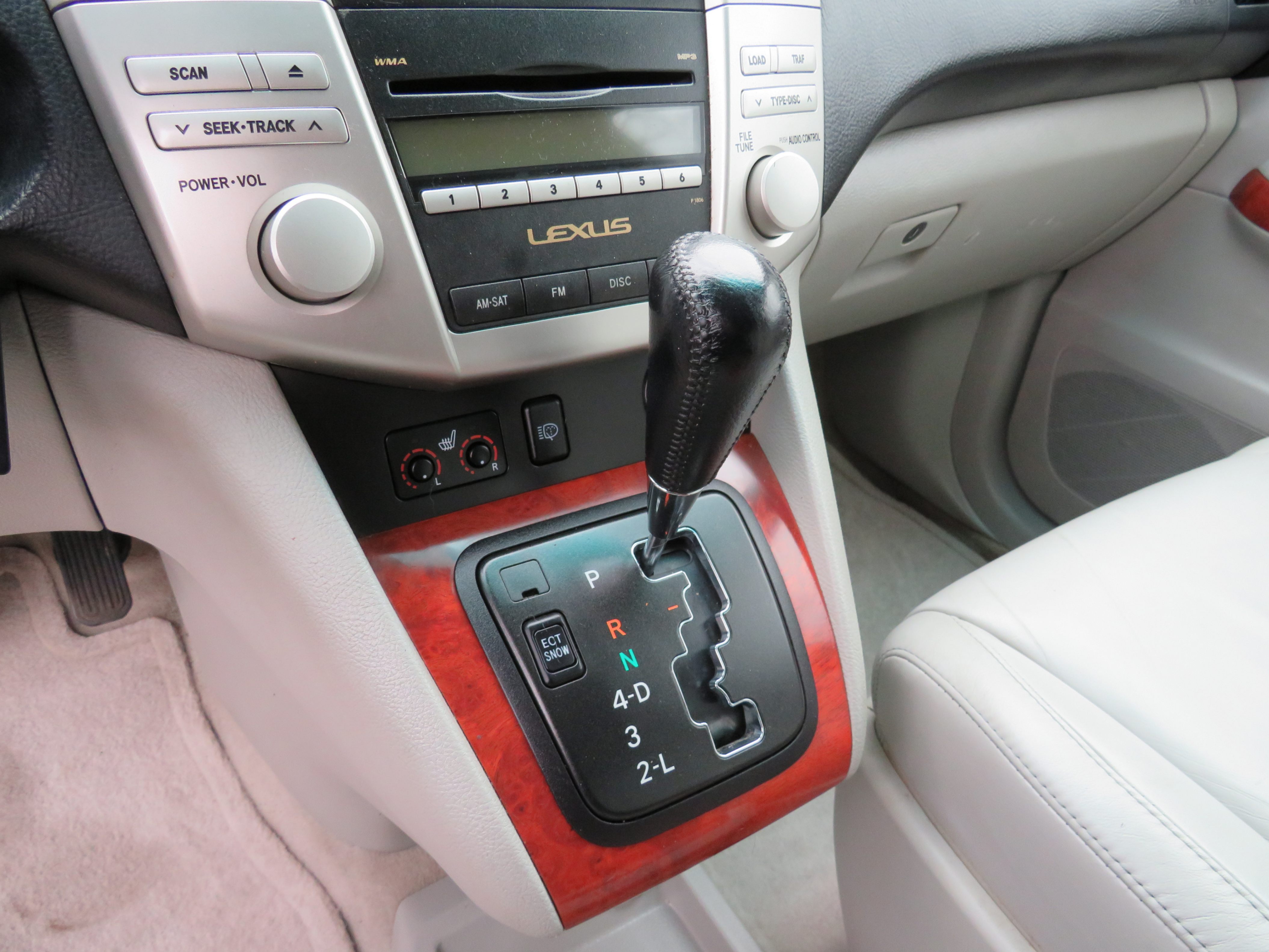 /laautomotive/2009-Lexus-RX350-9763168709137489.jpg