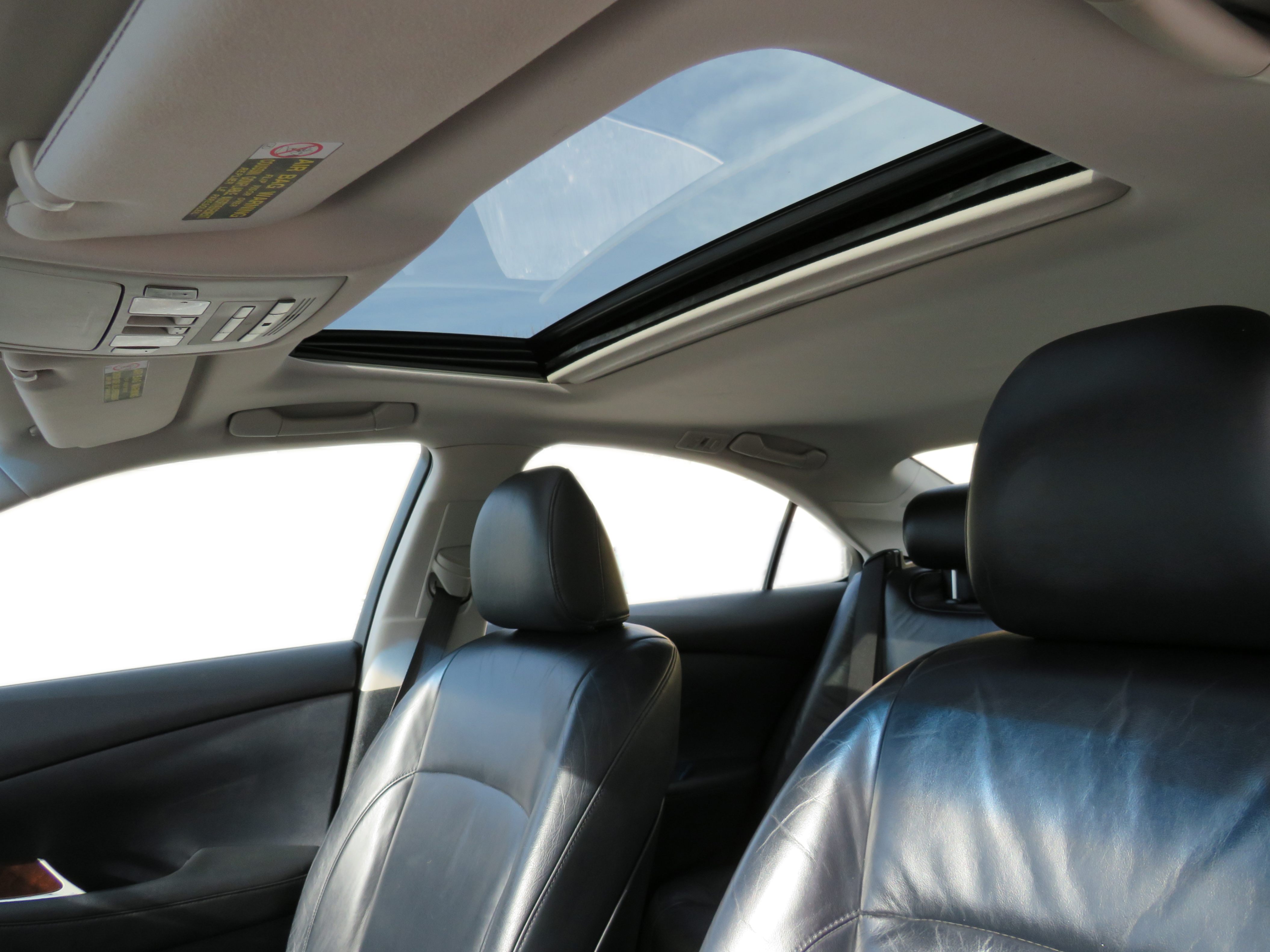 /laautomotive/2010-Lexus-ES350-21150764165249414.jpg