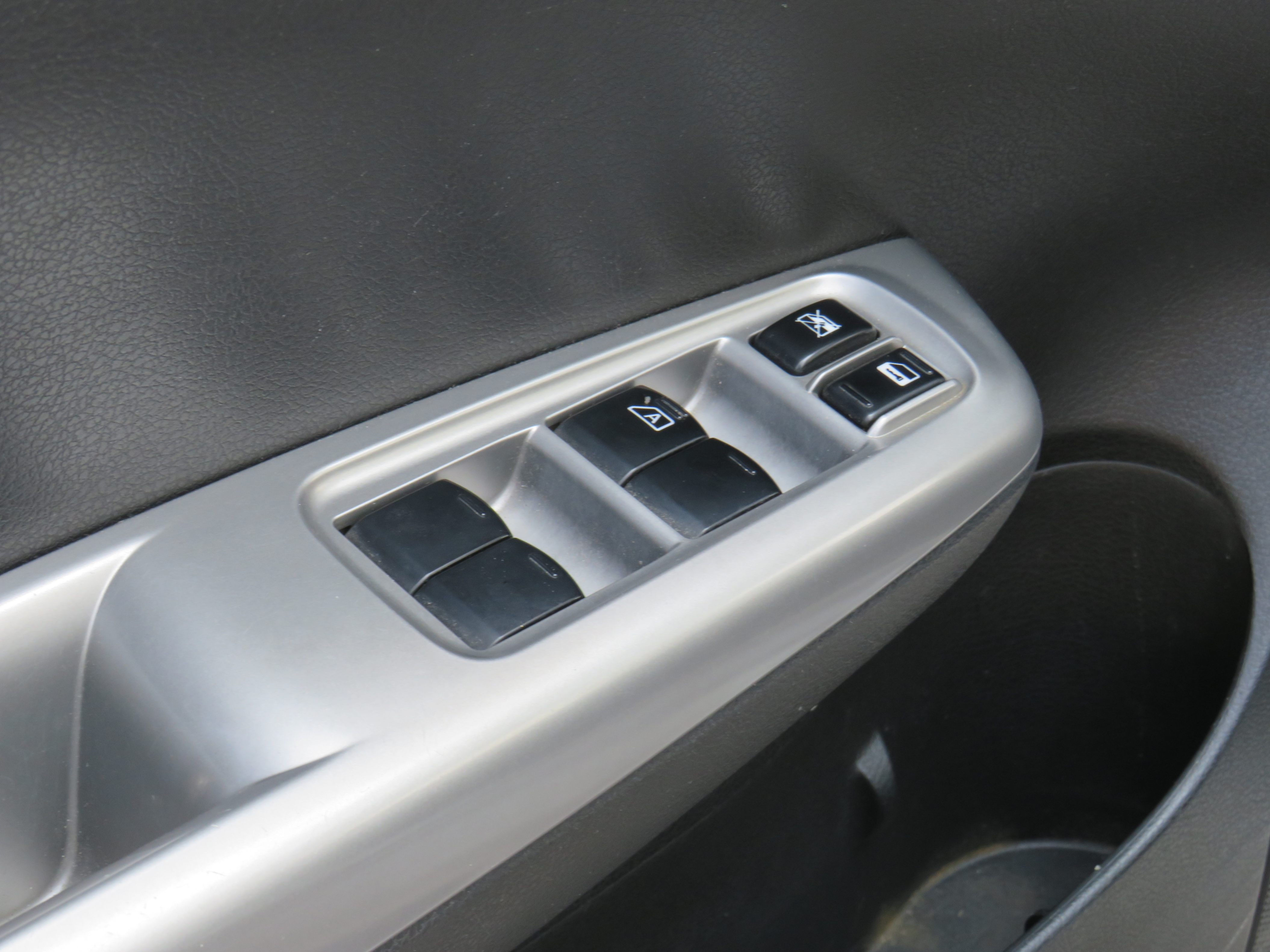 /laautomotive/2010-Subaru-Impreza-8609381306976369.jpg