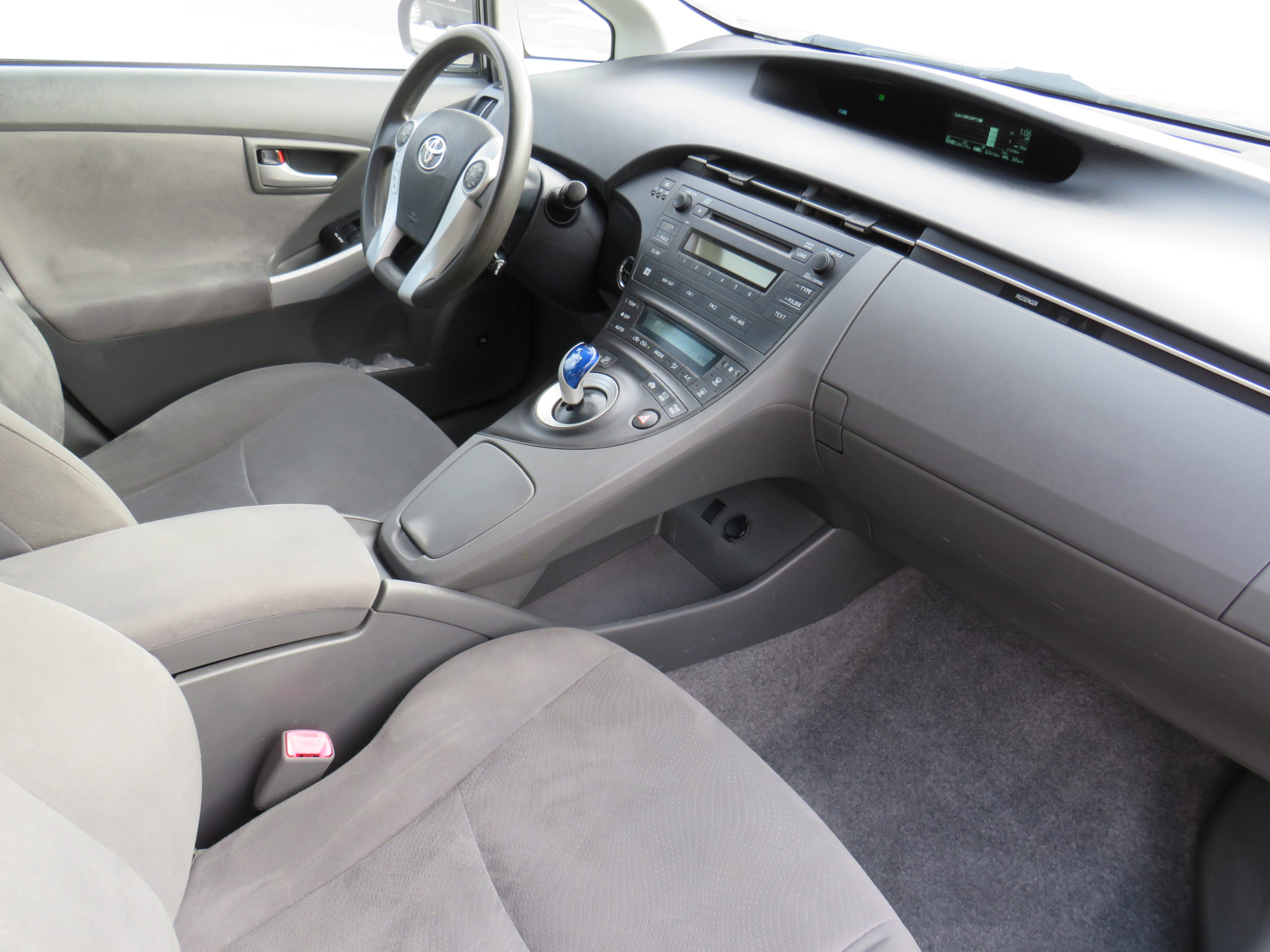 /laautomotive/2010-Toyota-Prius-35707632489320584.jpg