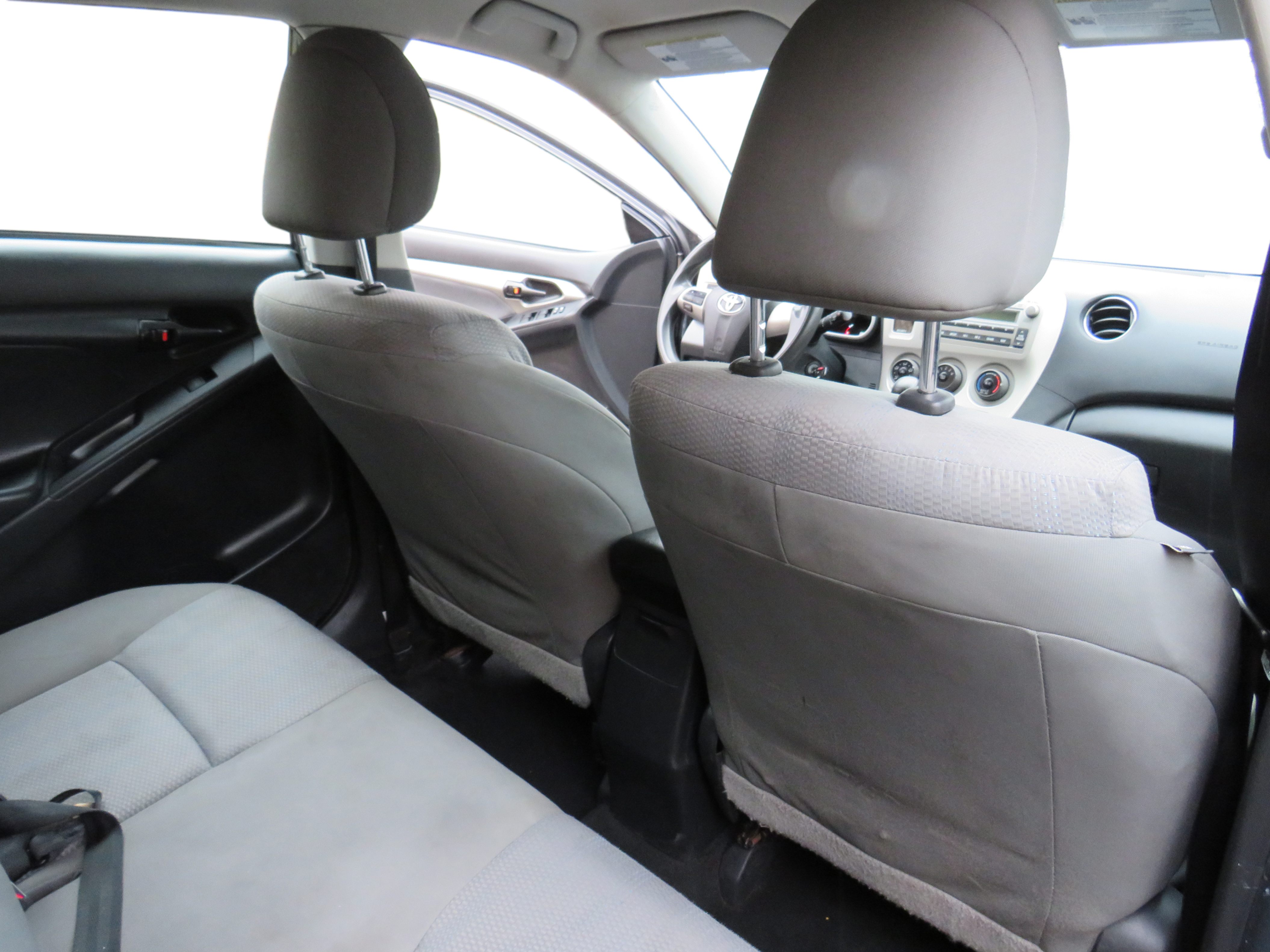 /laautomotive/2011-Toyota-Matrix-09710062409656706.jpg