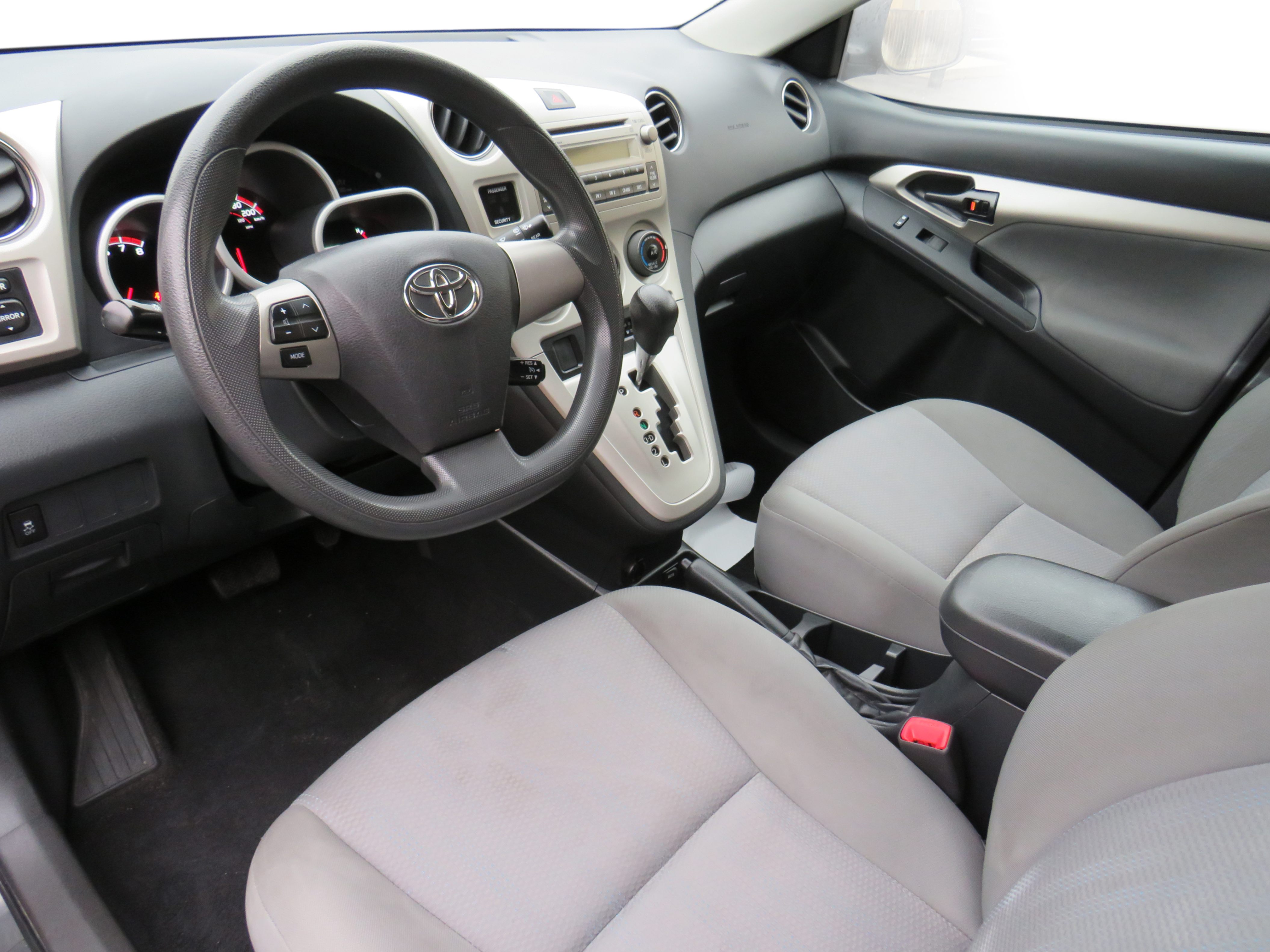 /laautomotive/2011-Toyota-Matrix-3436117842406132.jpg