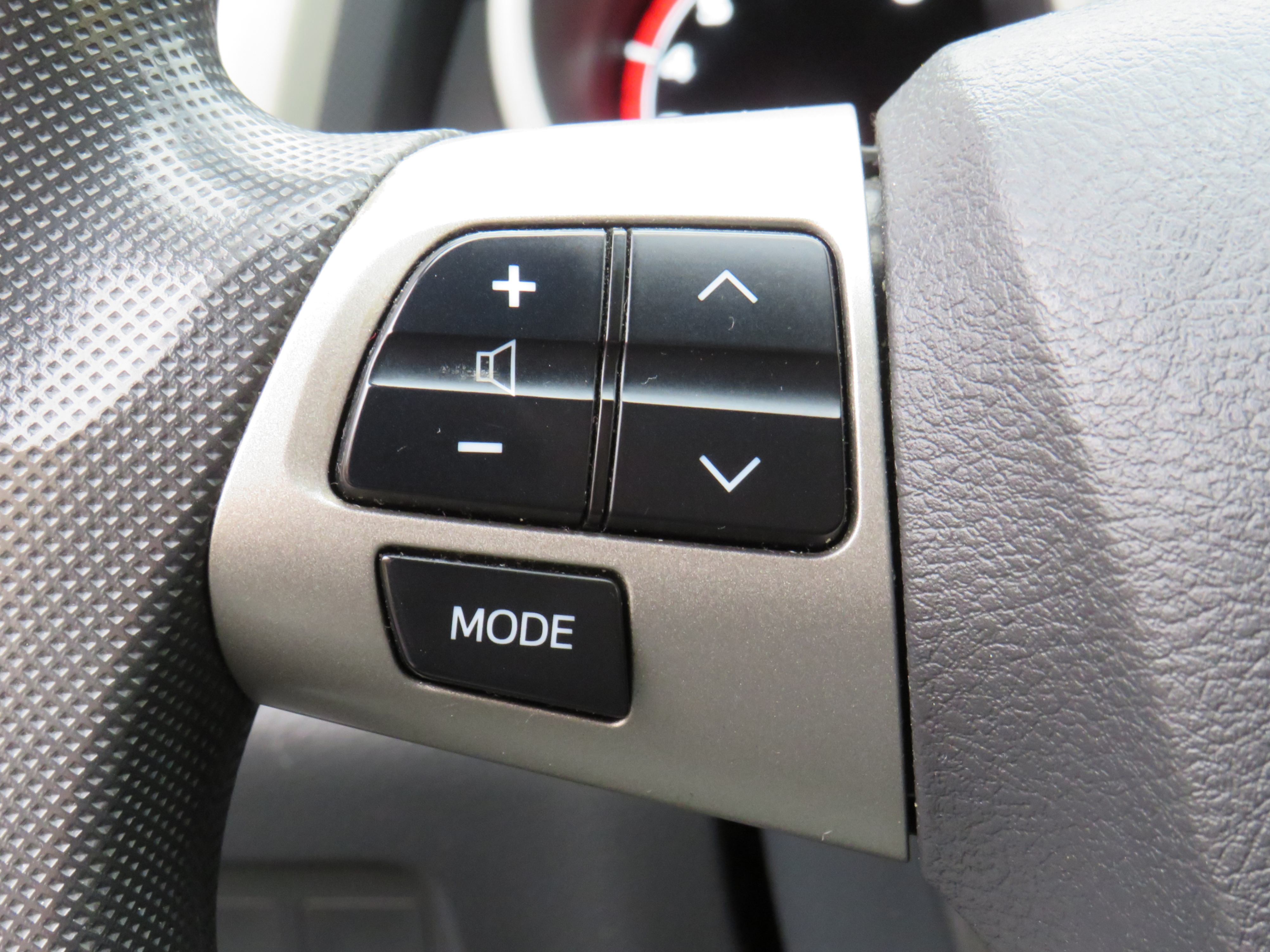 /laautomotive/2011-Toyota-Matrix-9165355733810656.jpg