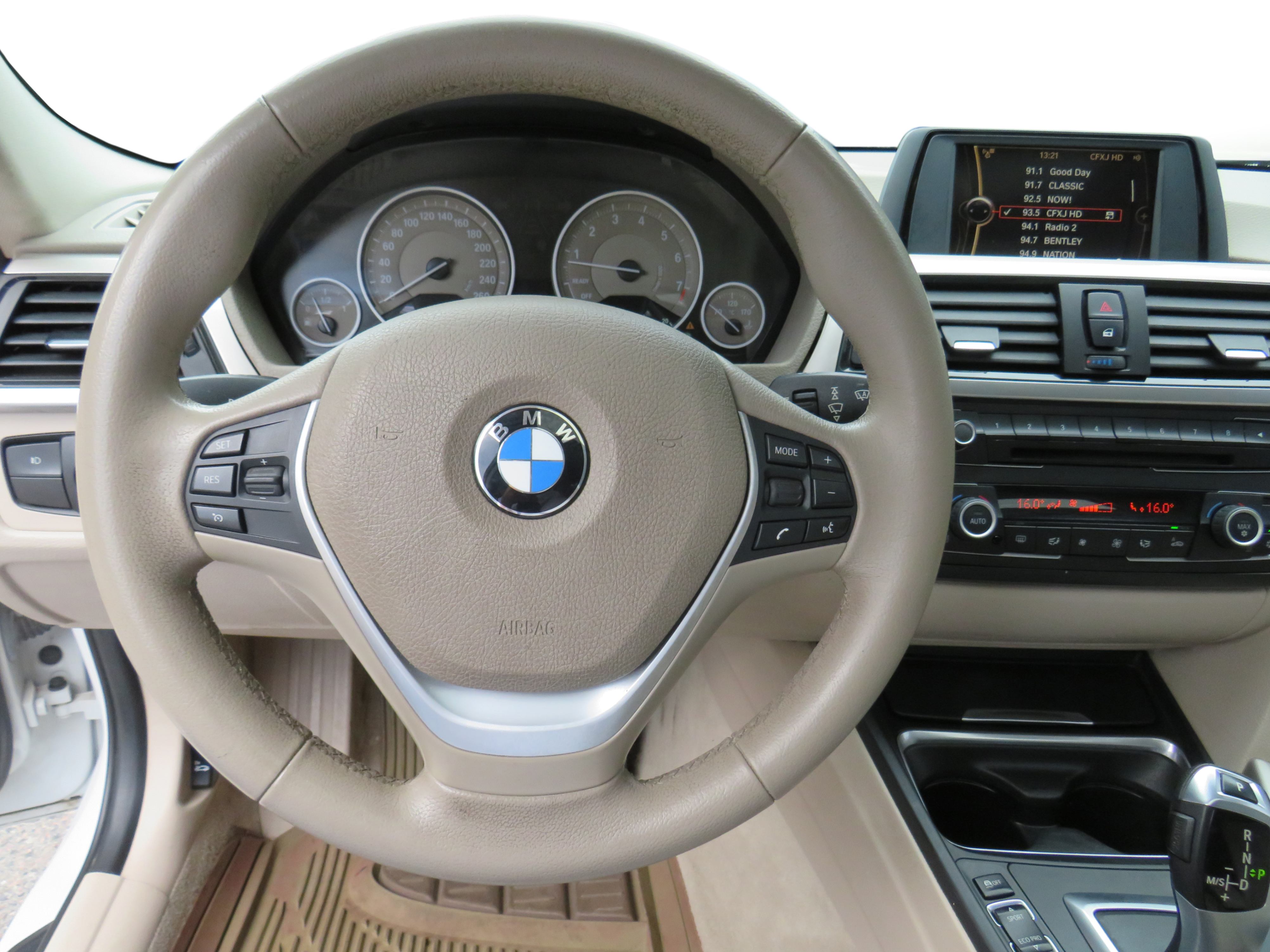 /laautomotive/2012-BMW-3Series-1789295490299121.jpg